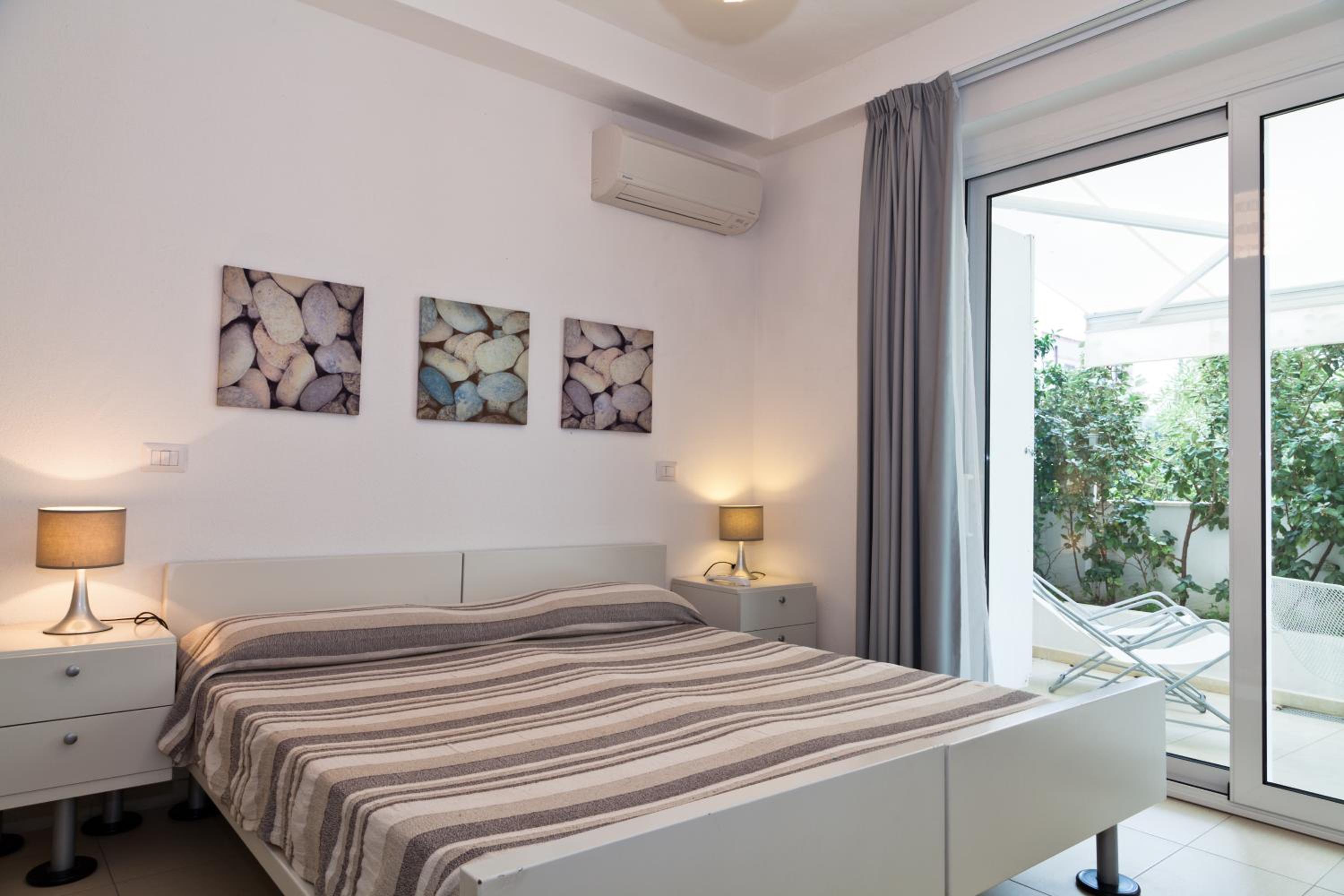 One-Bedroom Apartment (3 Adults)