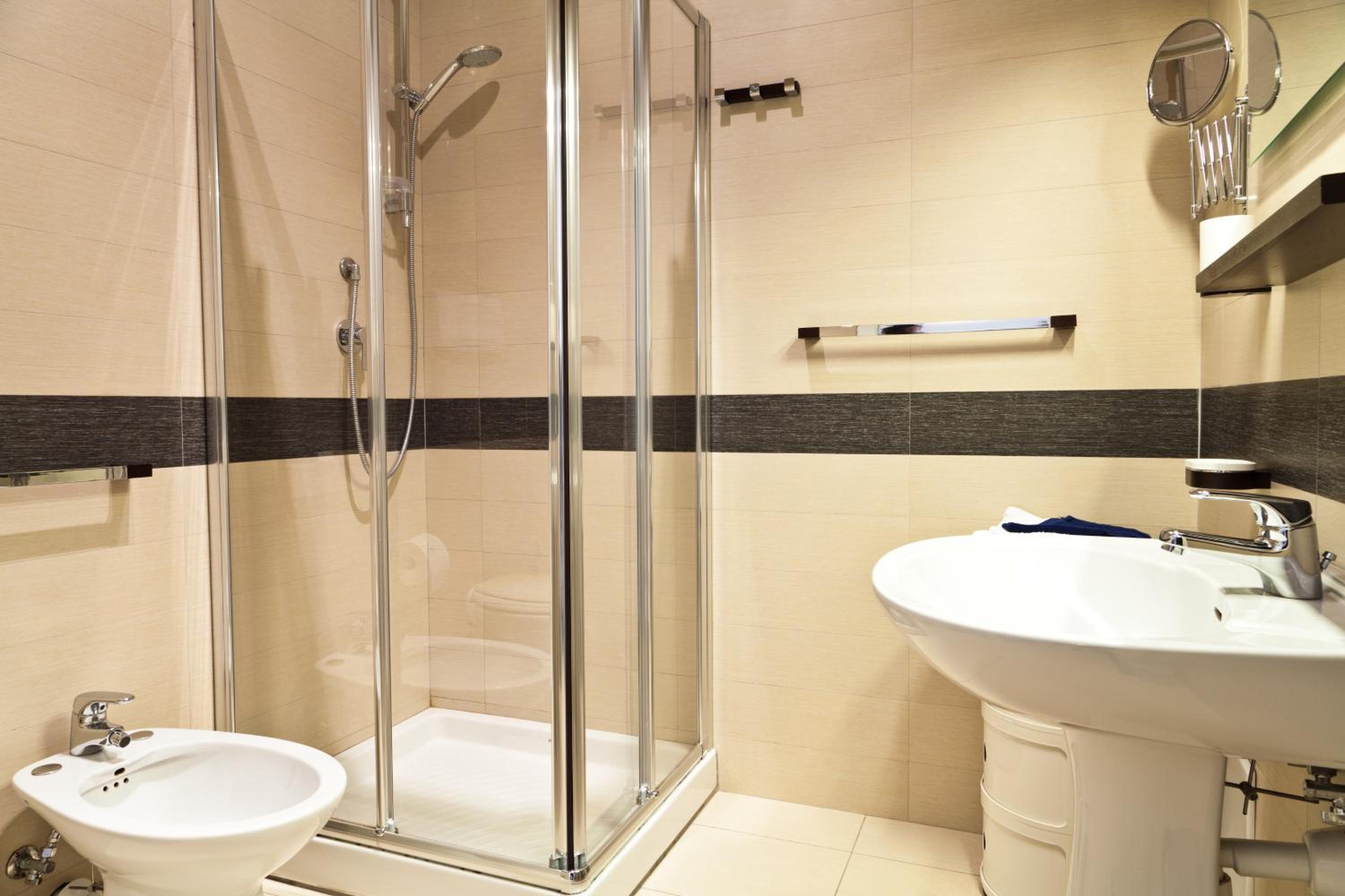 One-Bedroom Apartment (3 Adults)