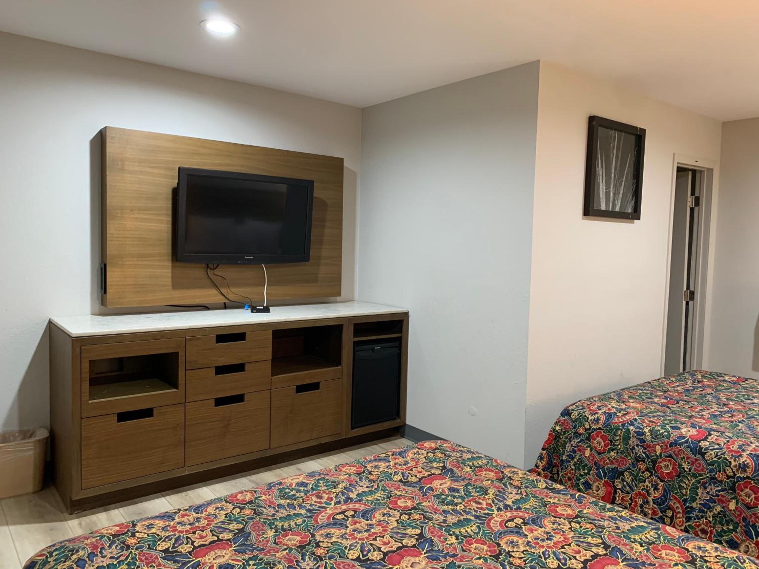 2 Queen Beds Non-Smoking