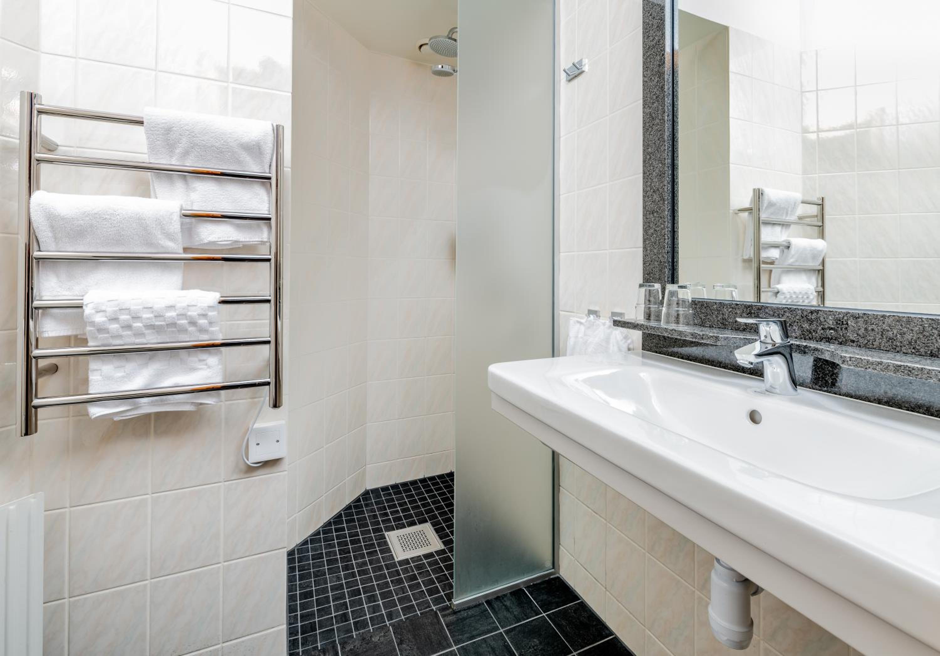 Double Room (55 in bed)