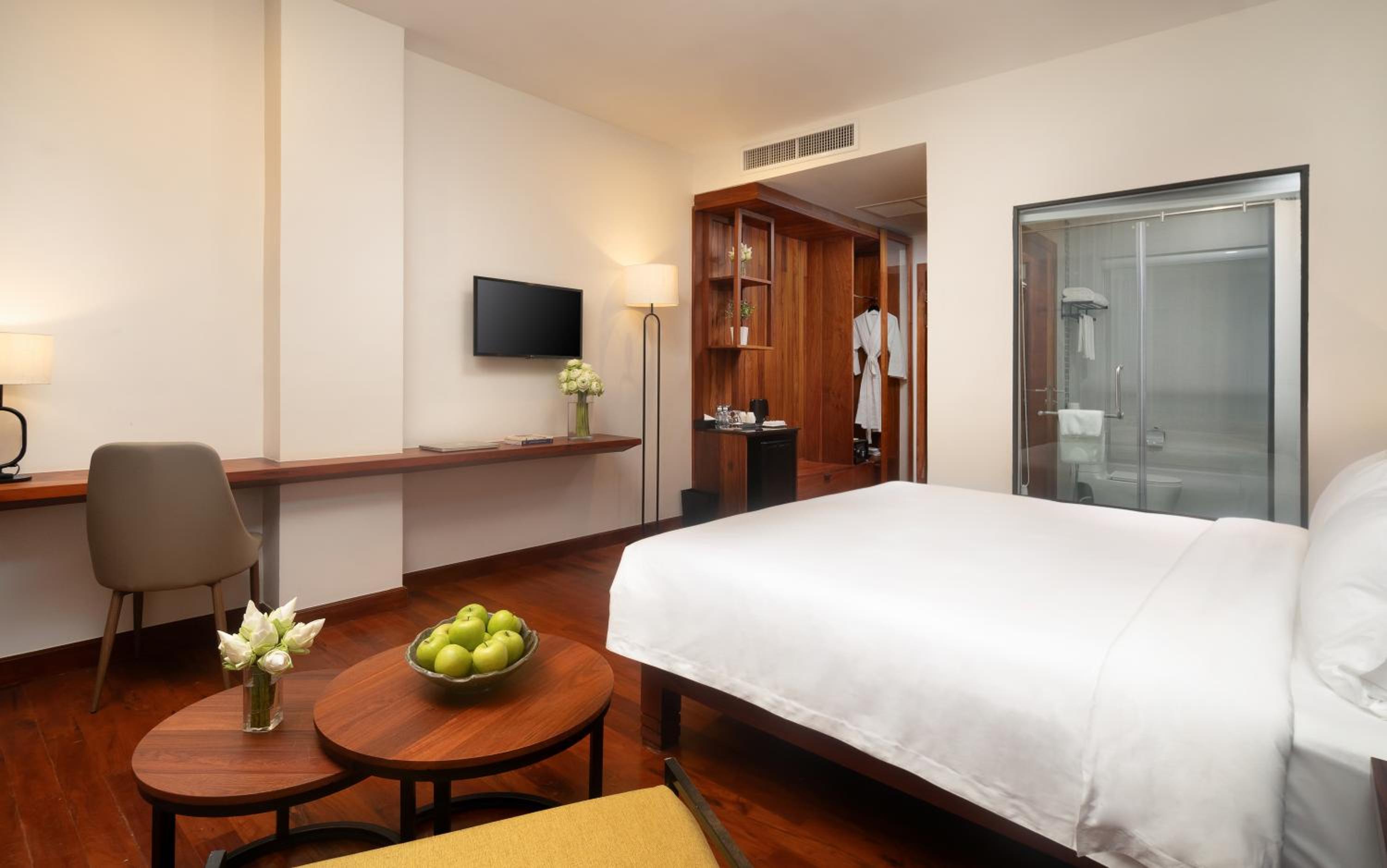 Standard Double Atrium View