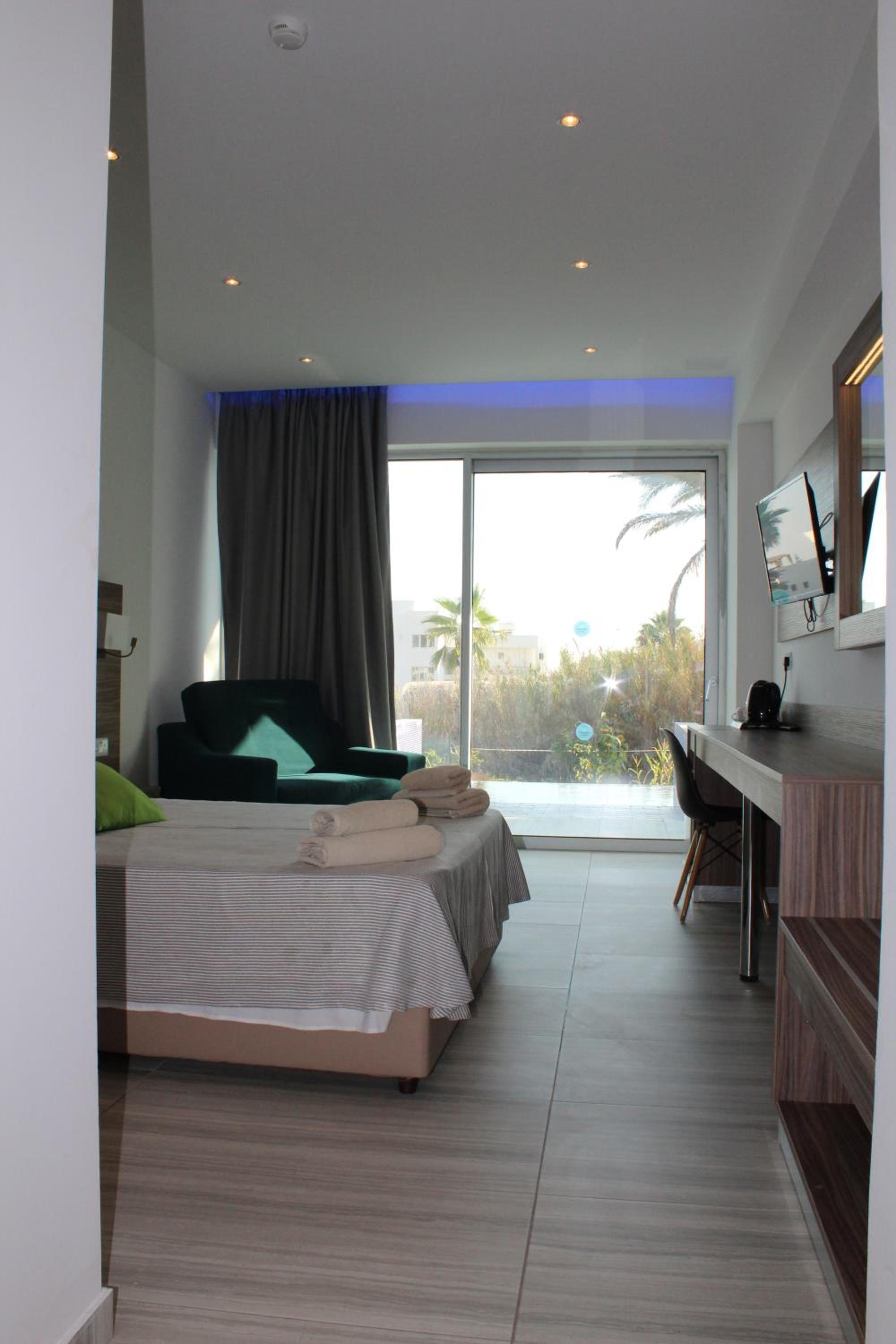 Junior Suite with Private Pool