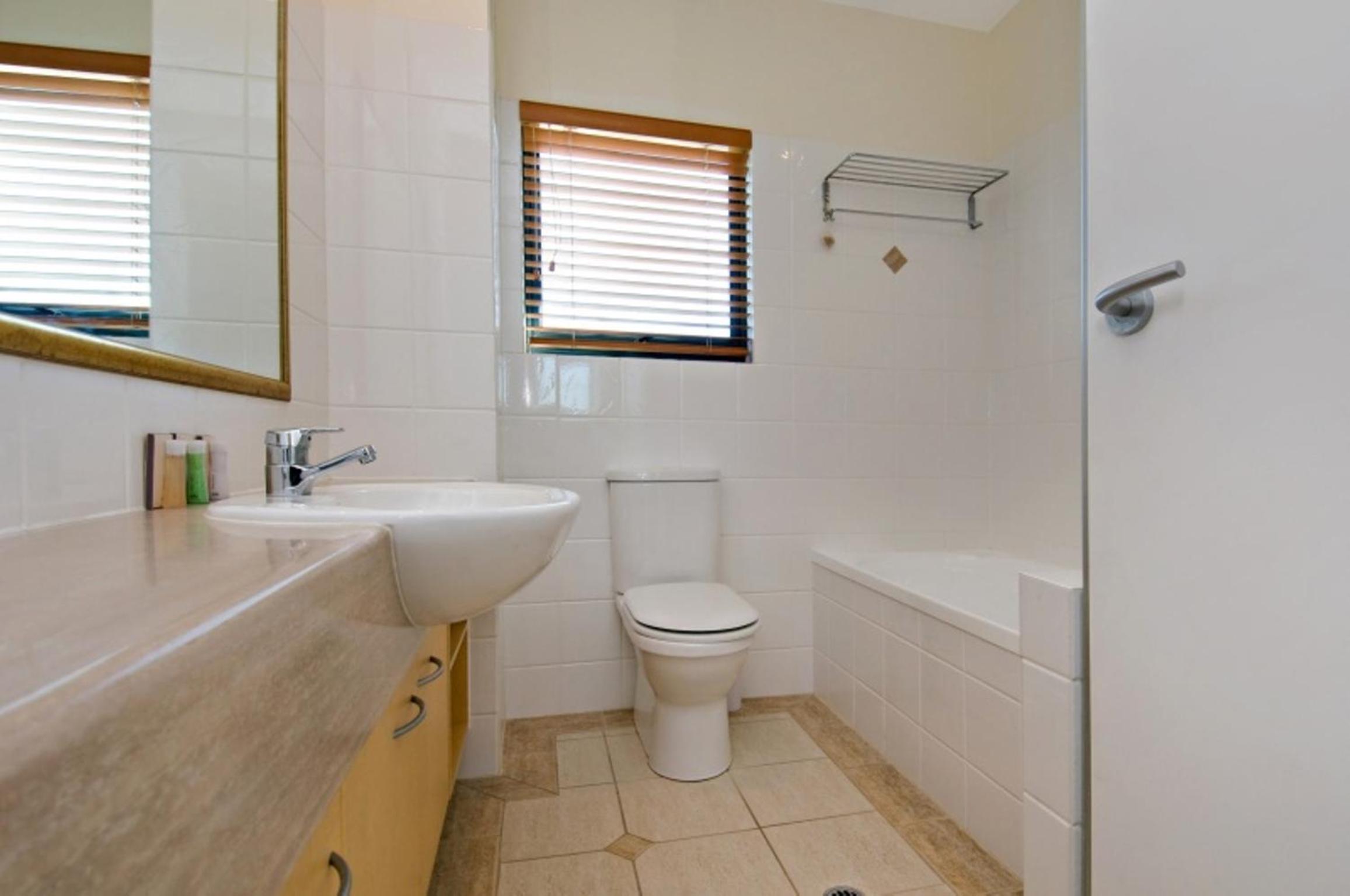 Two-Bedroom Apartment with Park View Deluxe
