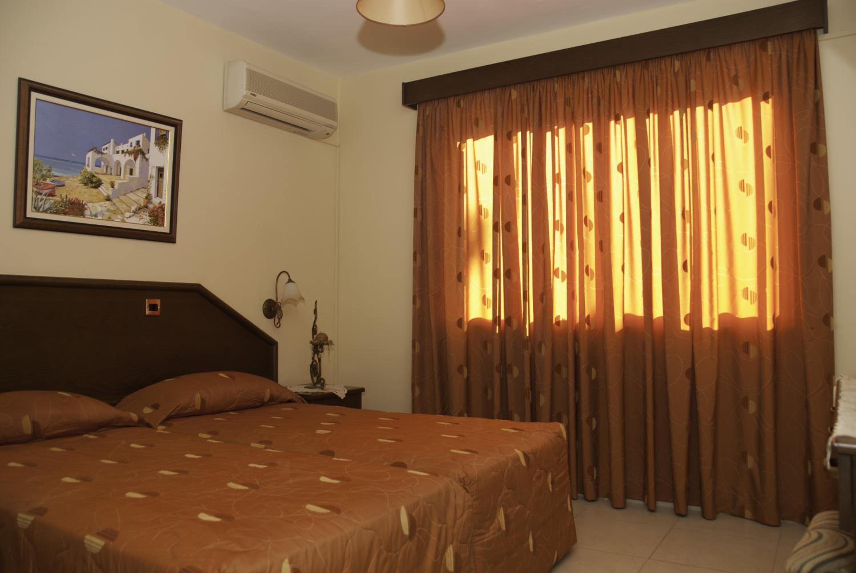 One-Bedroom Apartment (2 - 3 Adults)