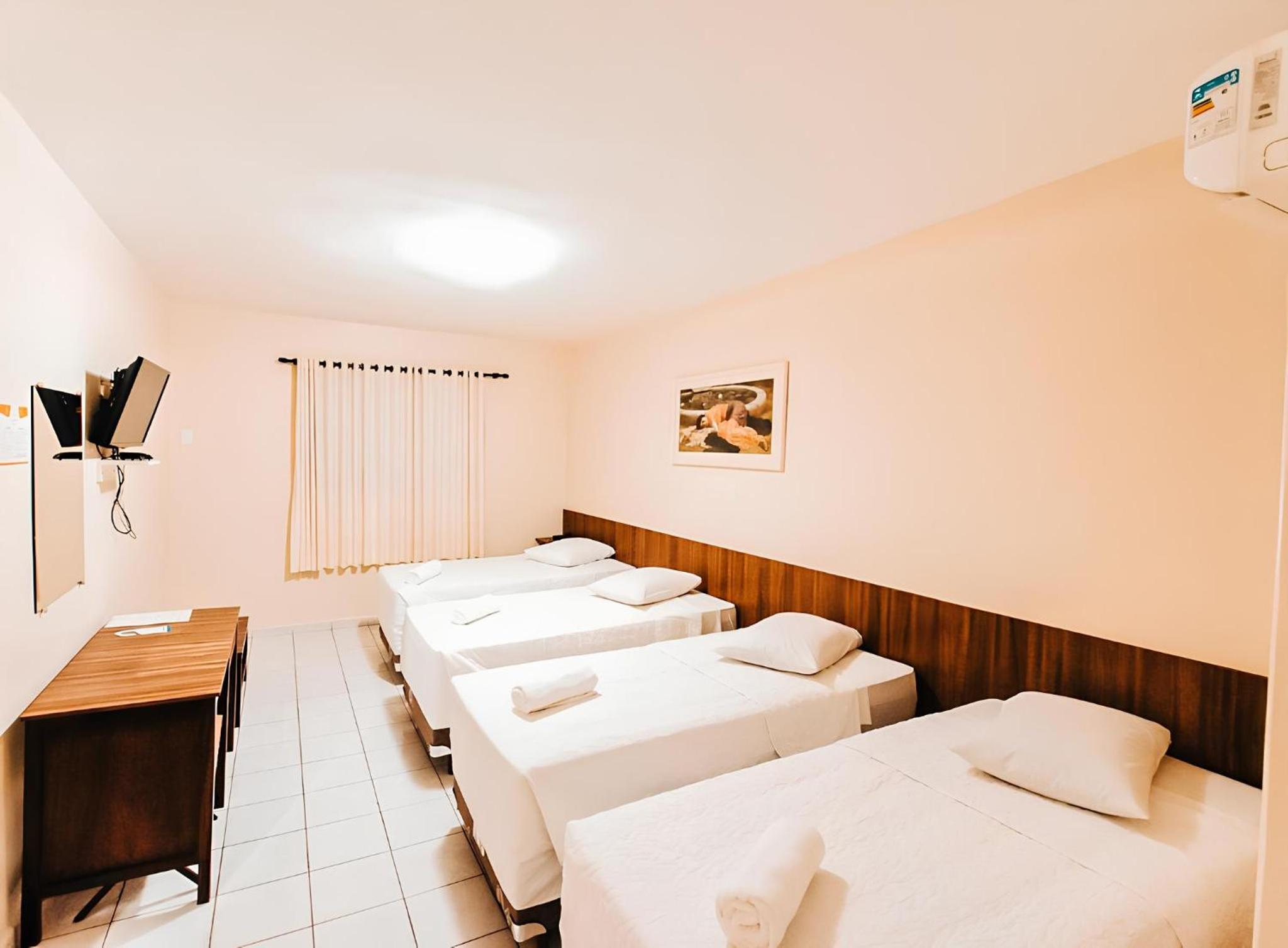 Executive Quadruple Room- 4 Single beds