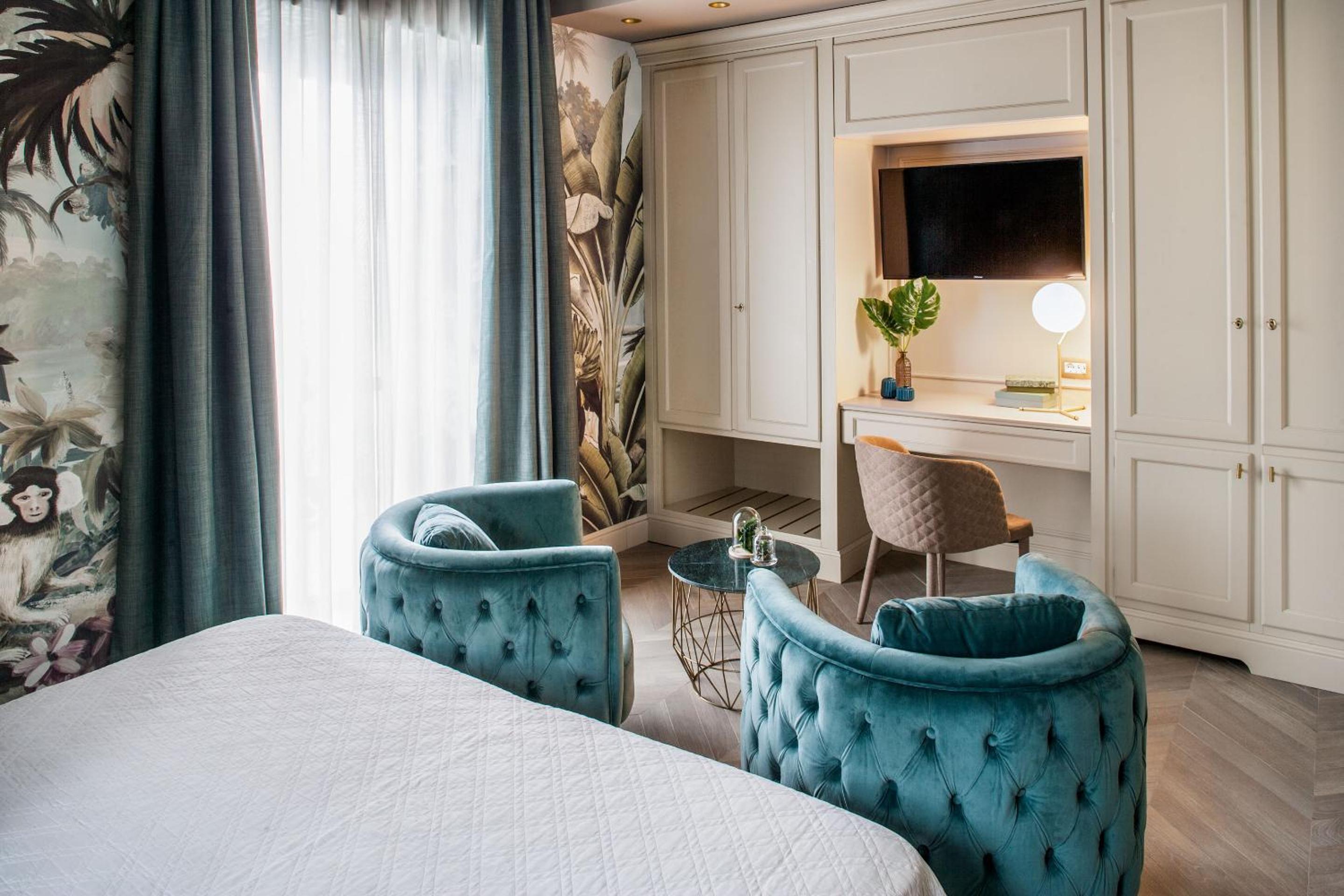 Double Room with Balcony and Sea View