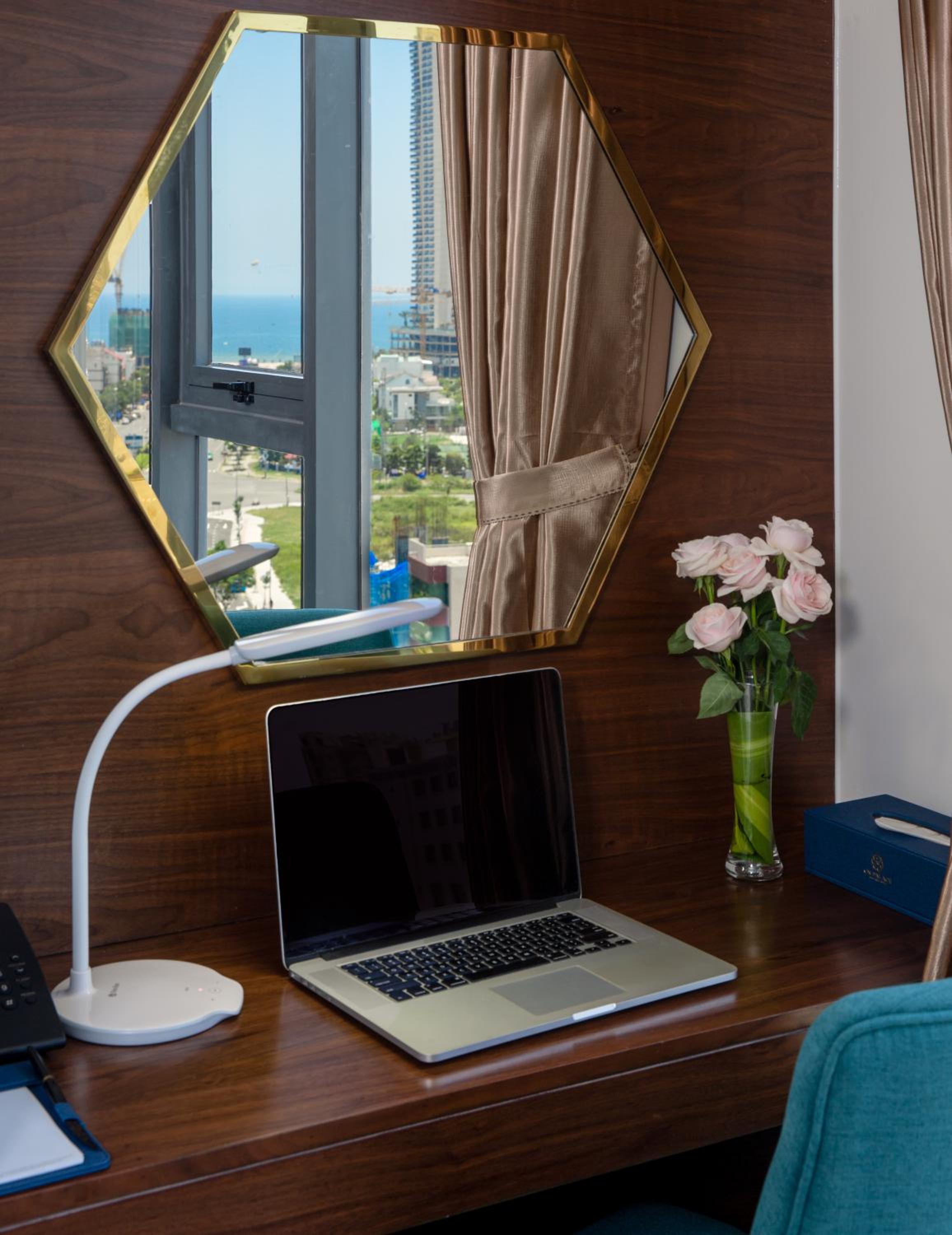 King Suite with Ocean View