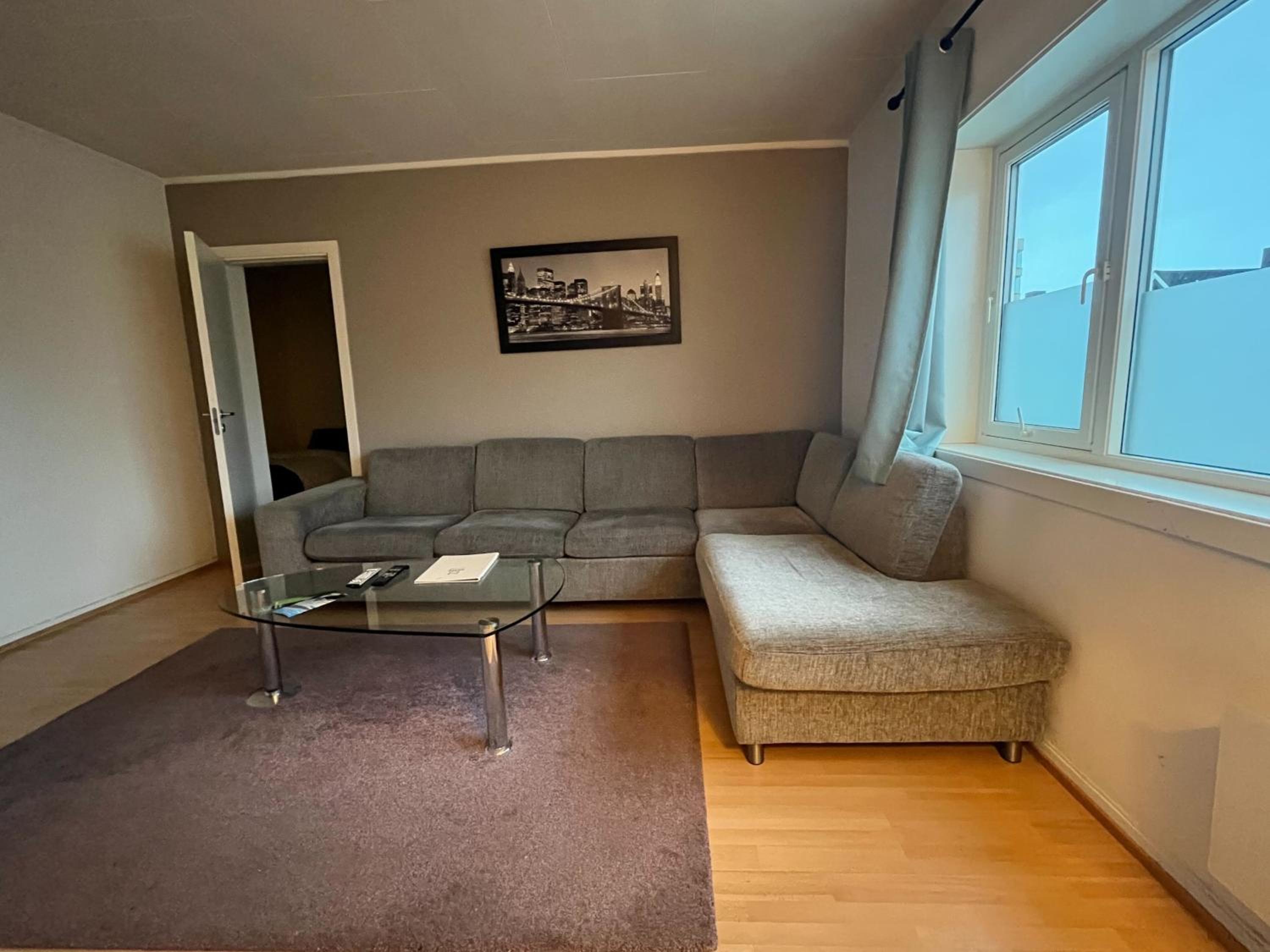 One-Bedroom Apartment