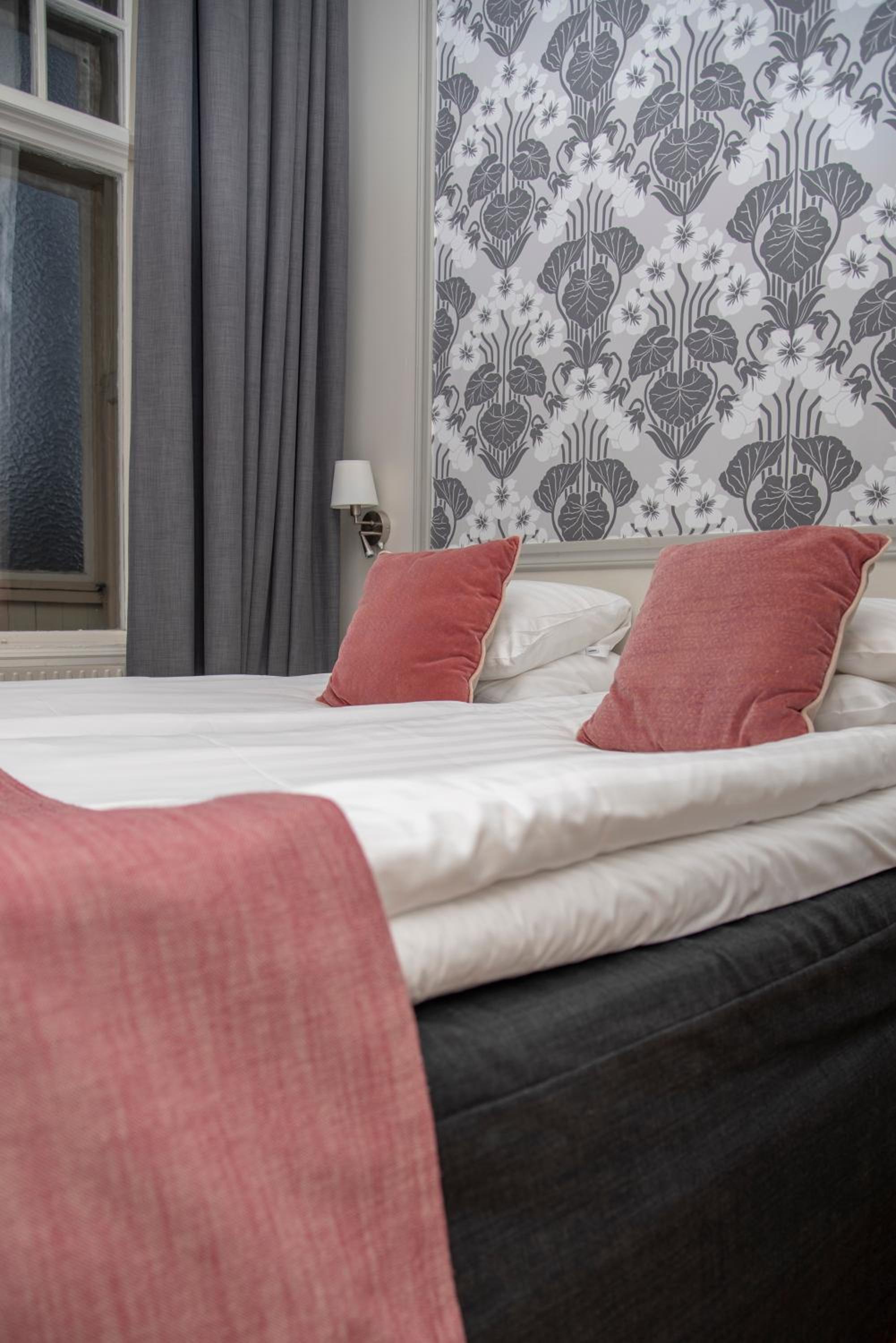 Twin Room with Balcony