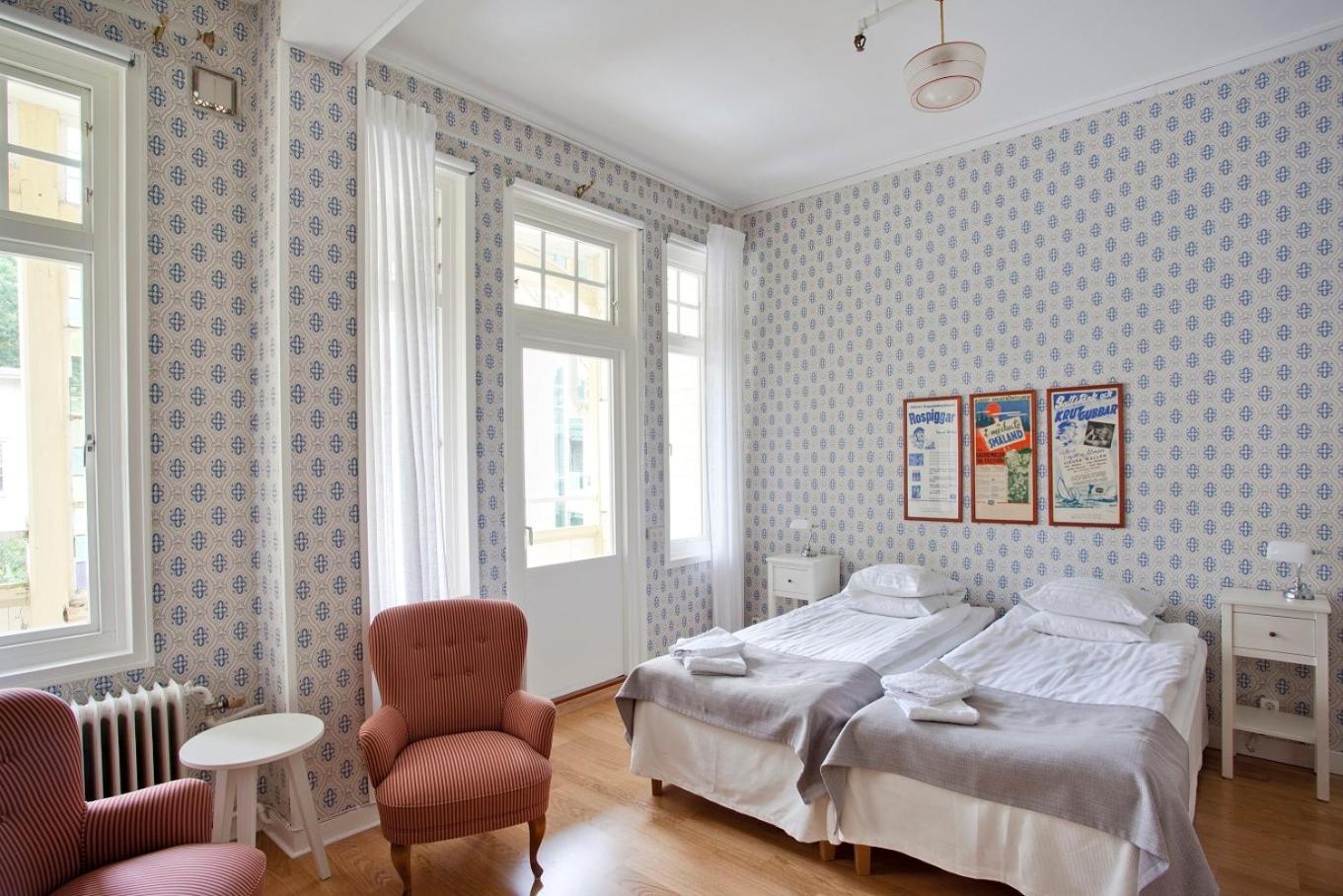 Twin Room with Balcony