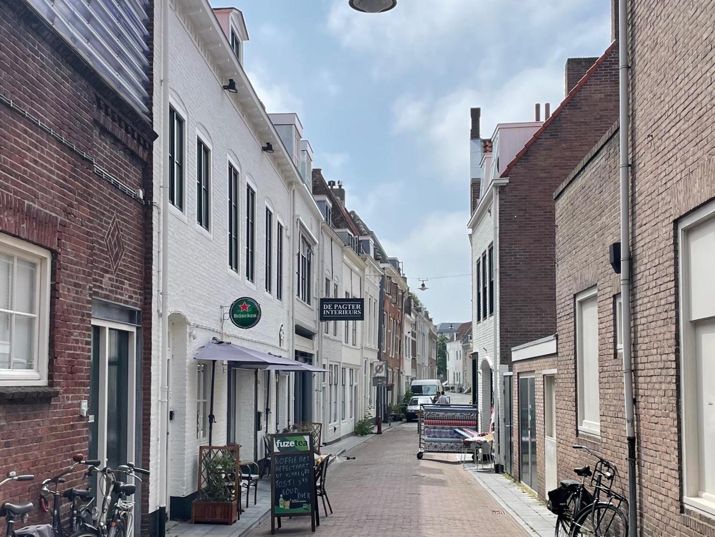 The Hidden Apartment with Terrace