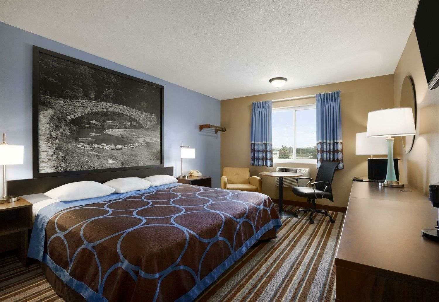 King Room - Non-Smoking