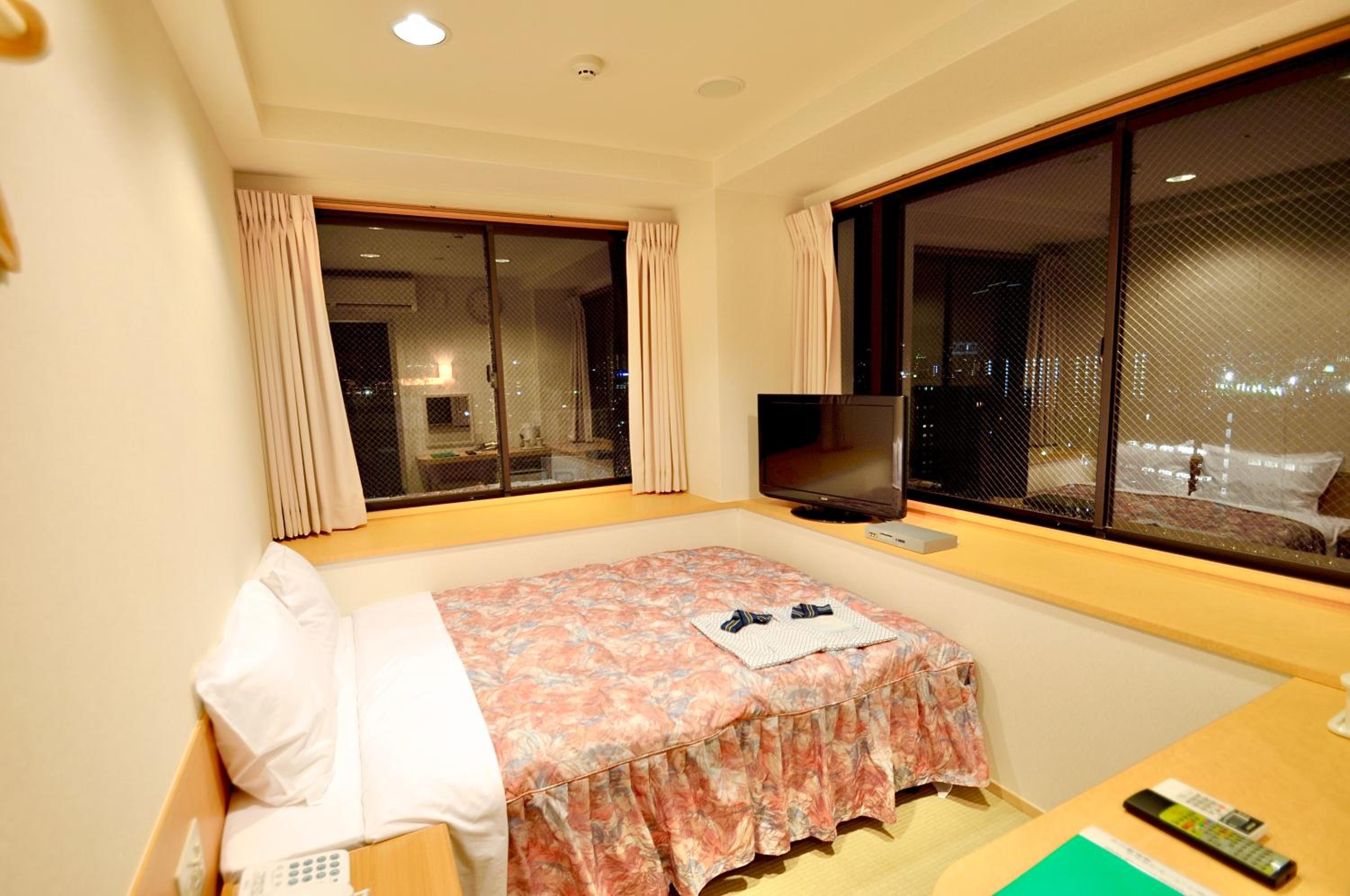 Double Room 2 - Non-Smoking
