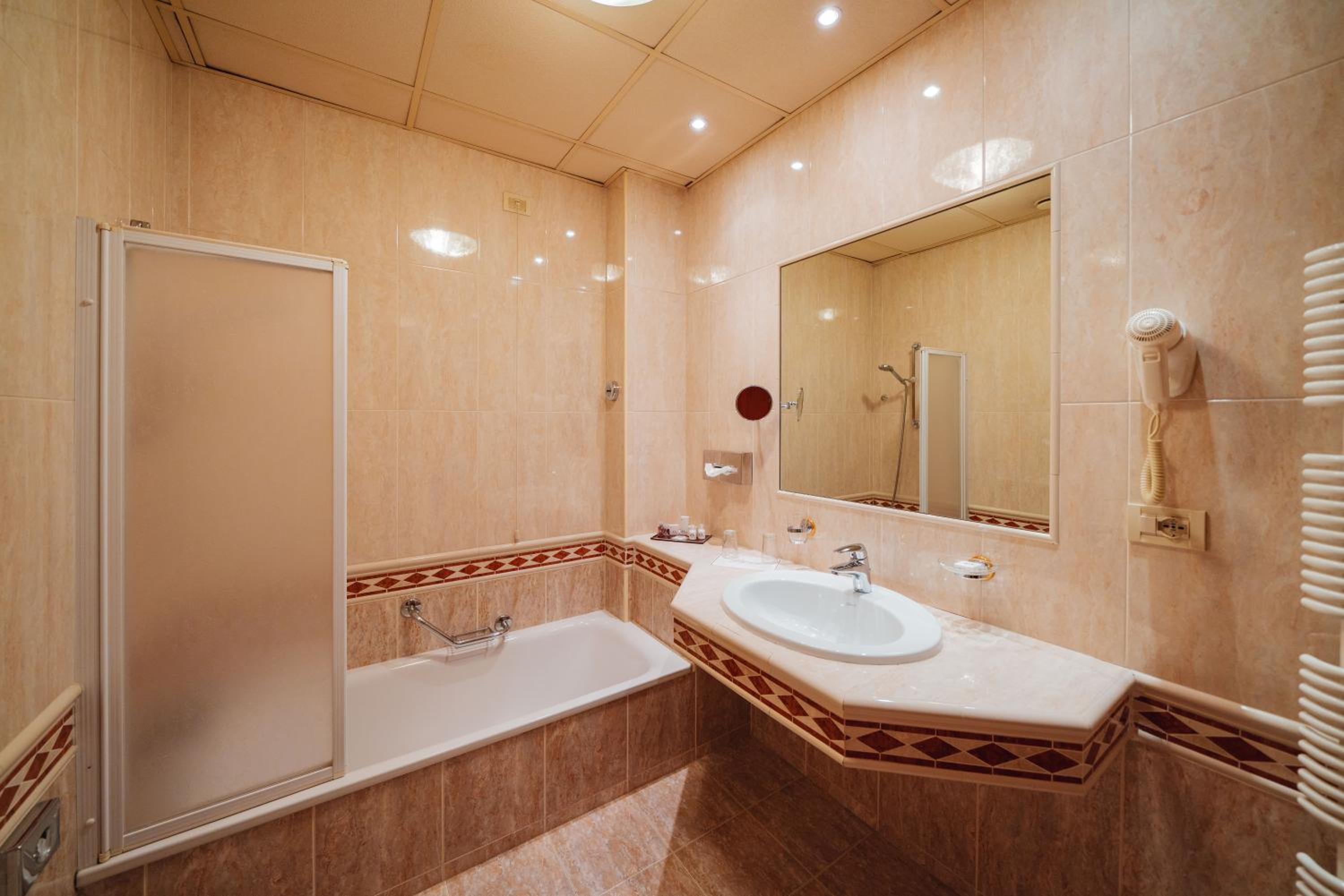 Comfort Double or Twin Room