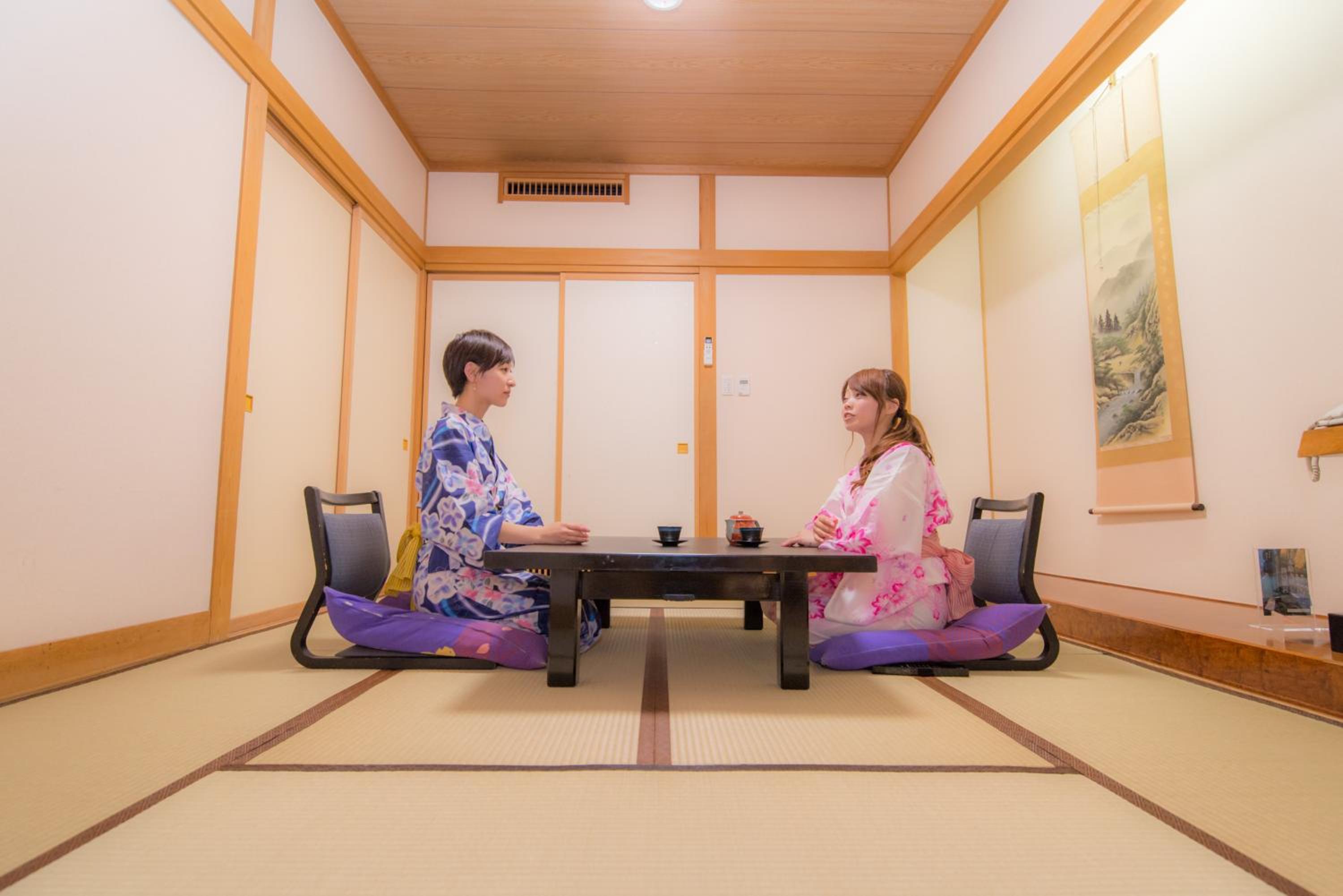Japanese-Style Room (8 tatami) - Non-Smoking