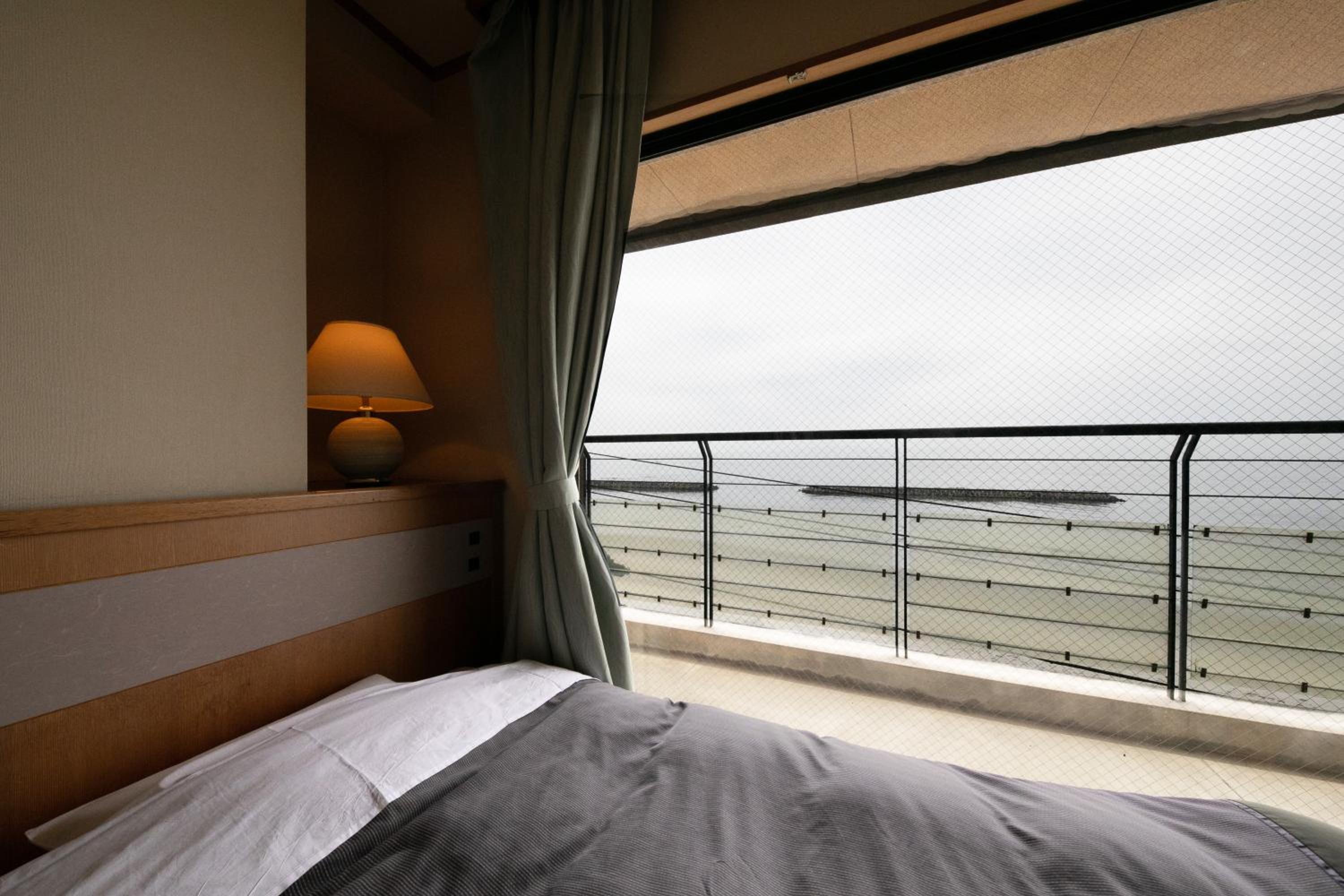 Family Room with Sea View