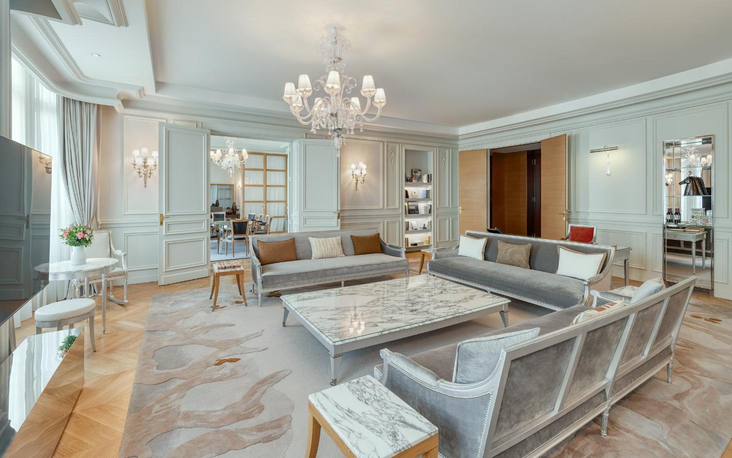 Raffles Presidential Suite