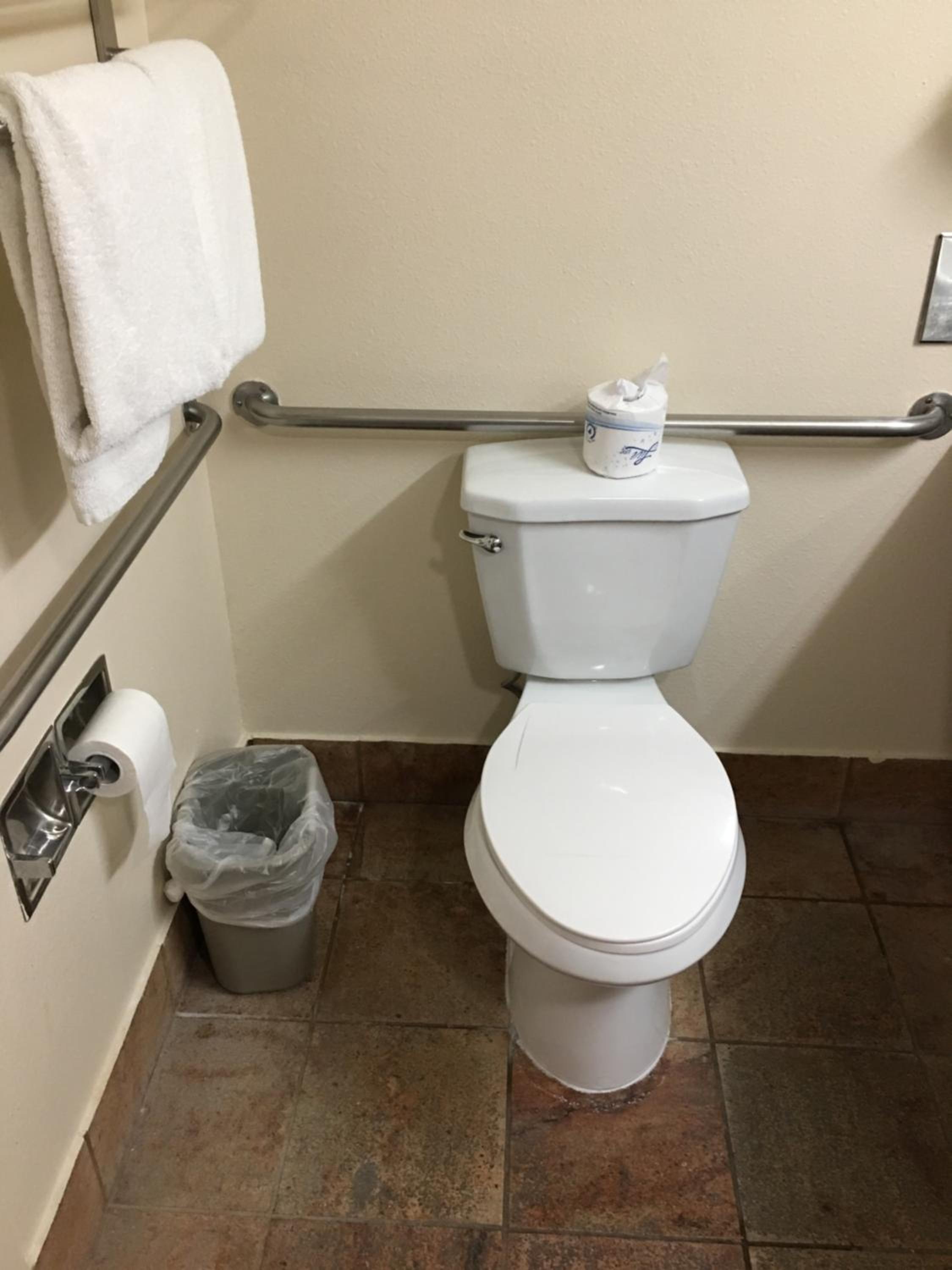 Queen Room - Disability Access