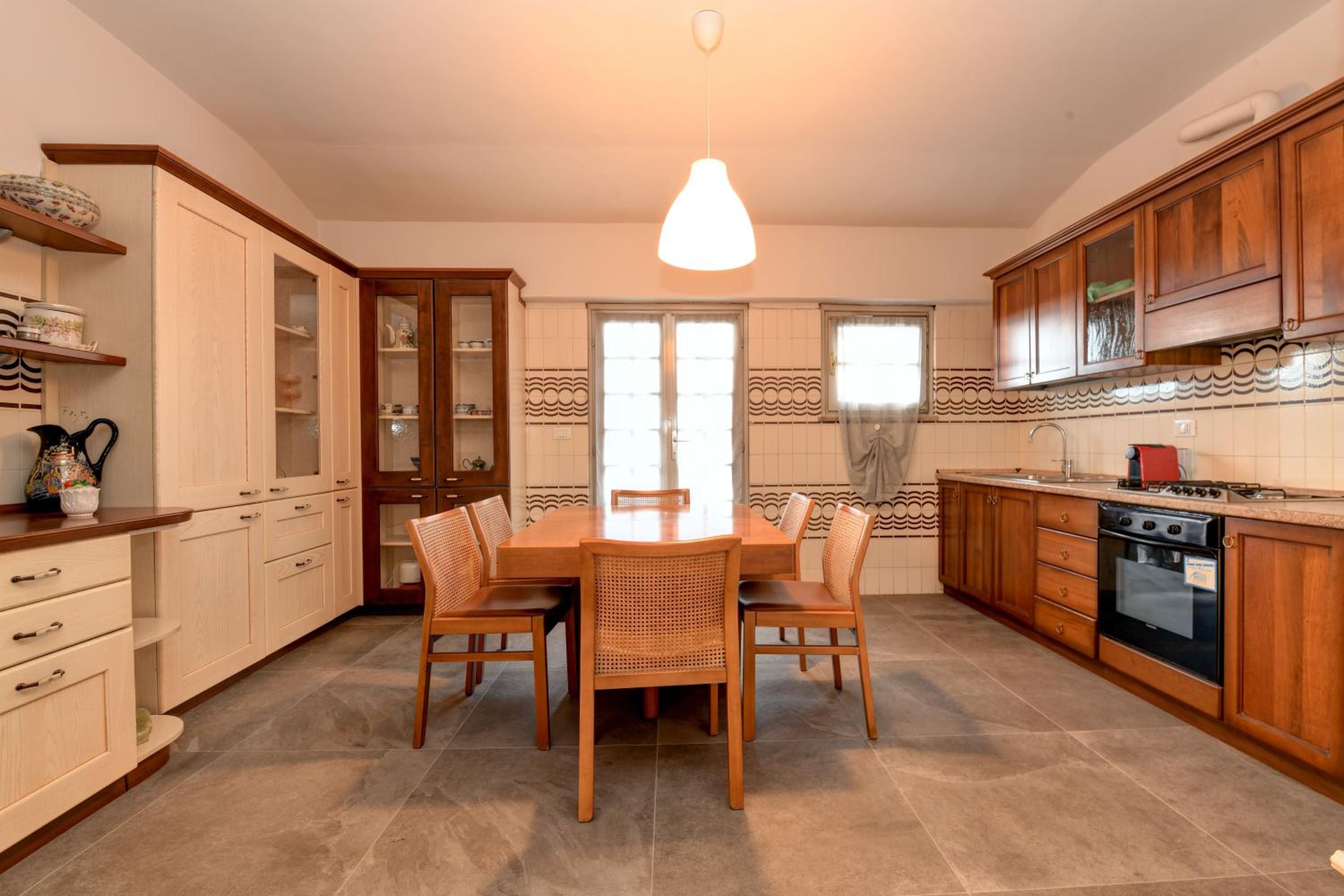 Apartment with Lake View