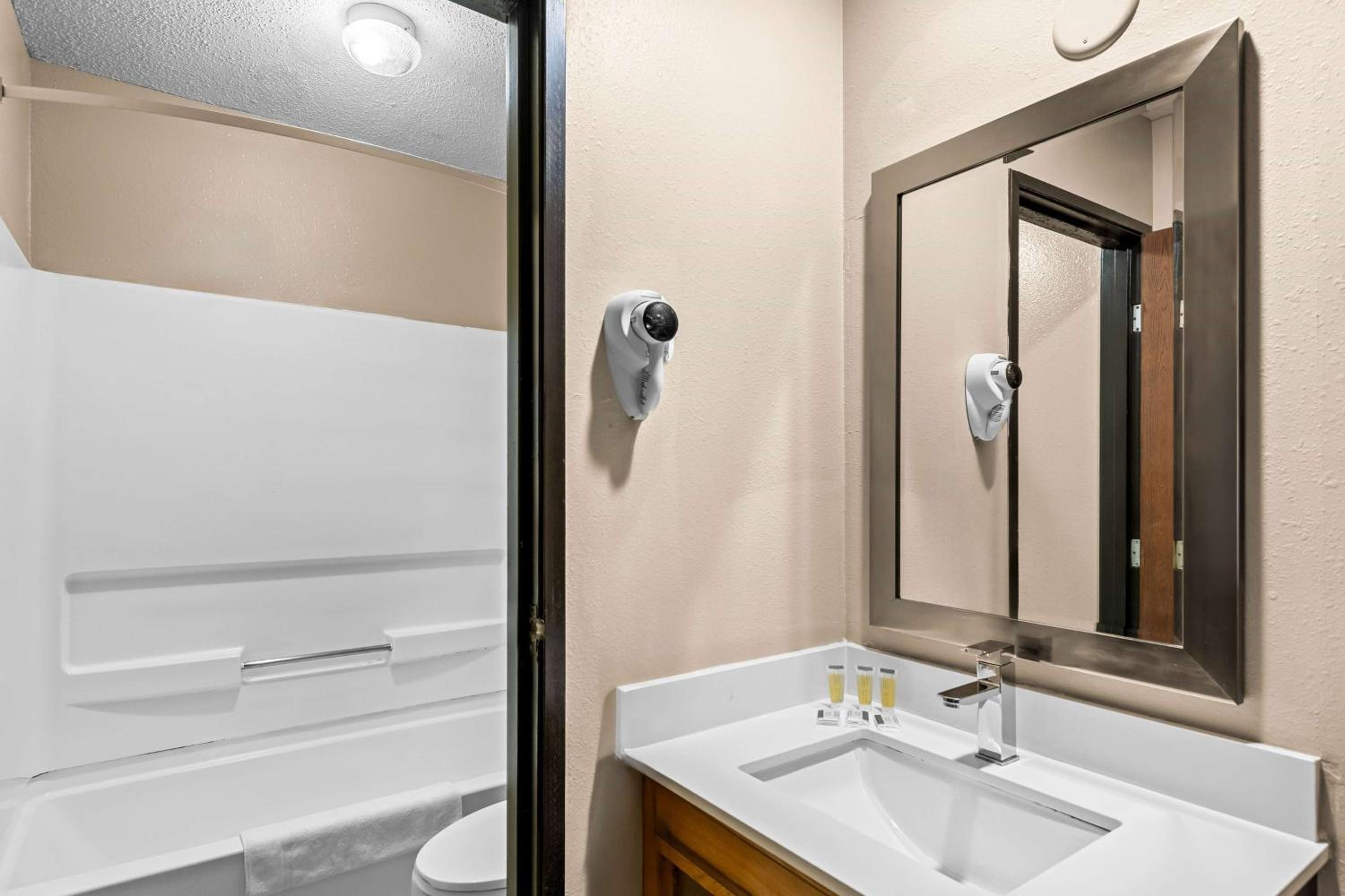 Deluxe Double Room with Two Double Beds - Non-Smoking
