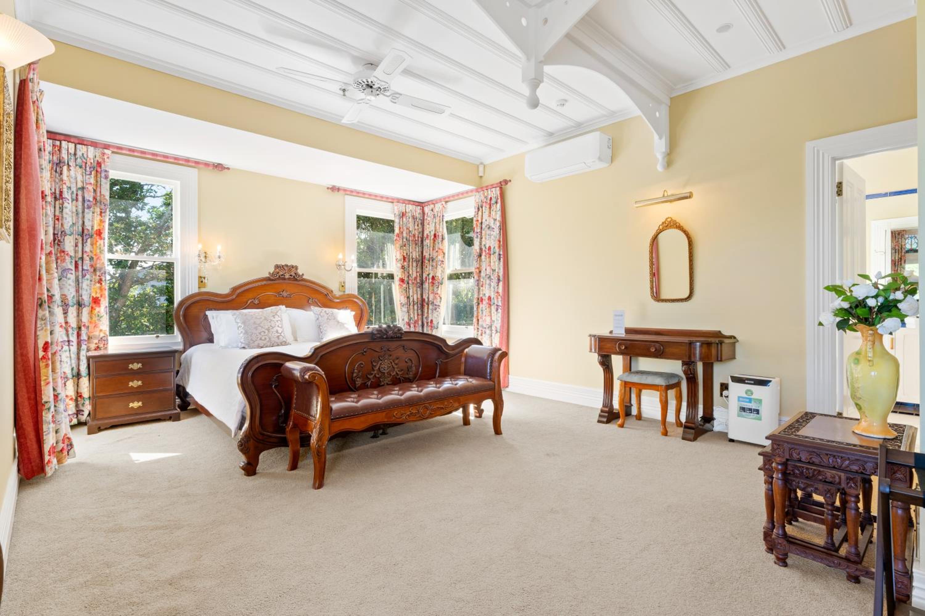 King Room with Balcony