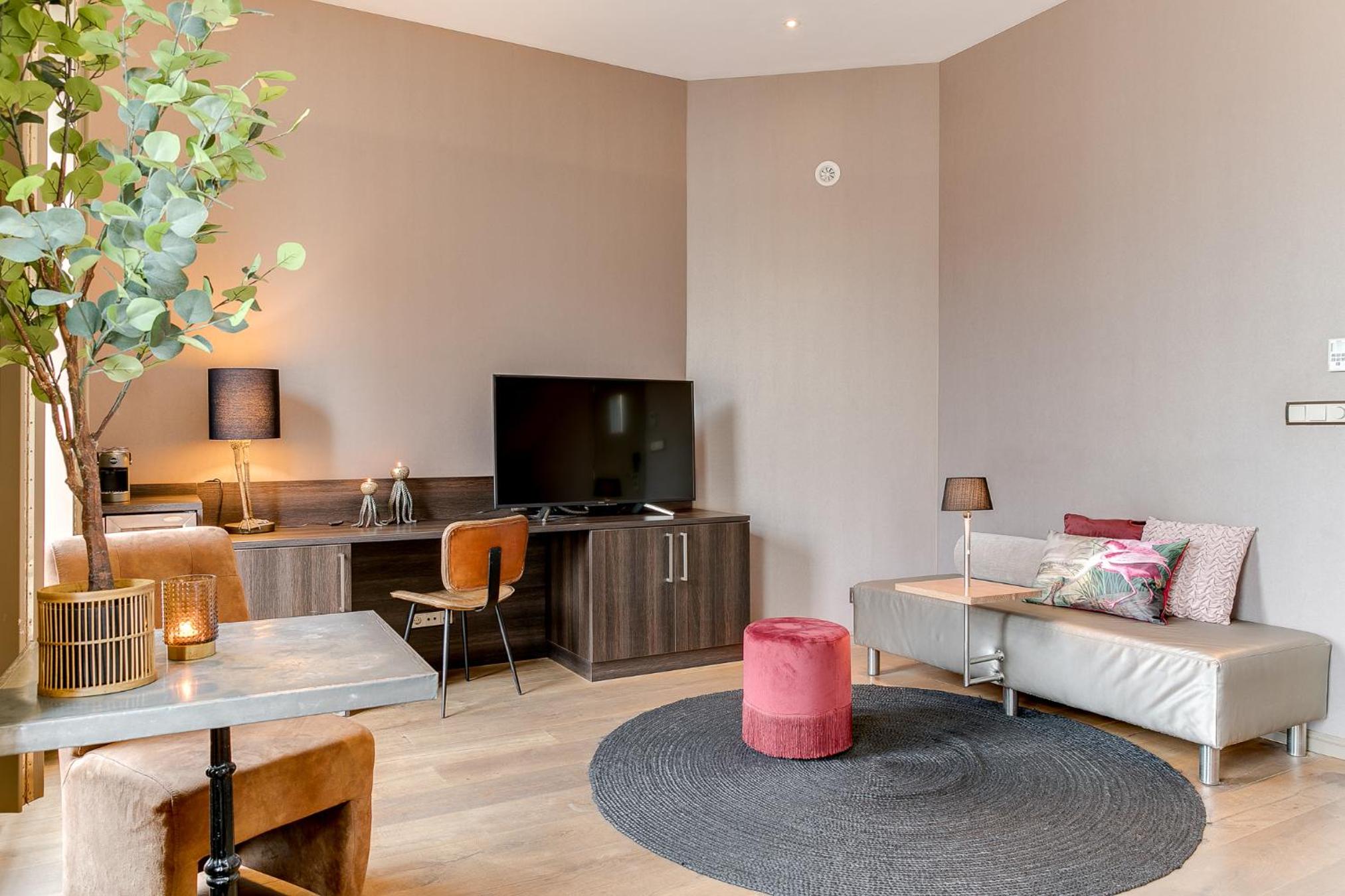 Deluxe Suite Octopus