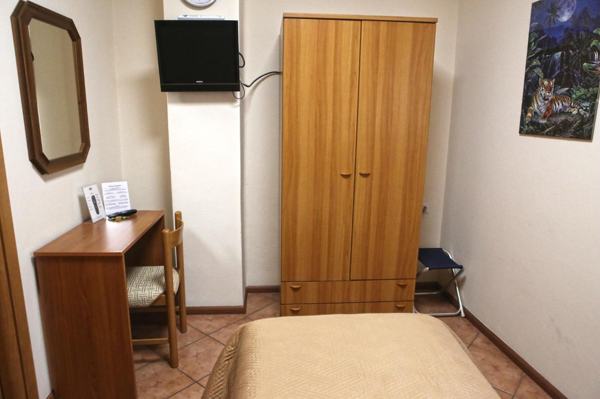 Deluxe Single Room