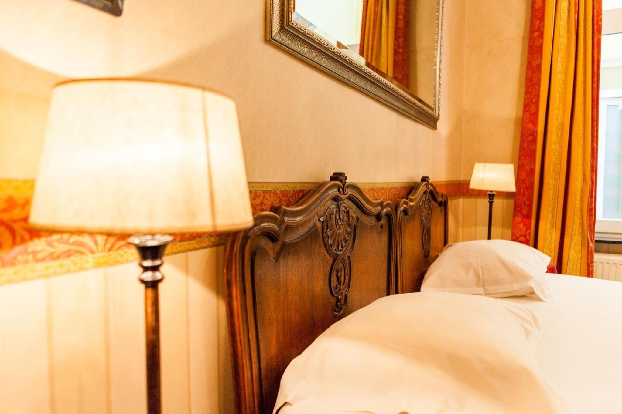 Courtyard Deluxe Suite with Bath