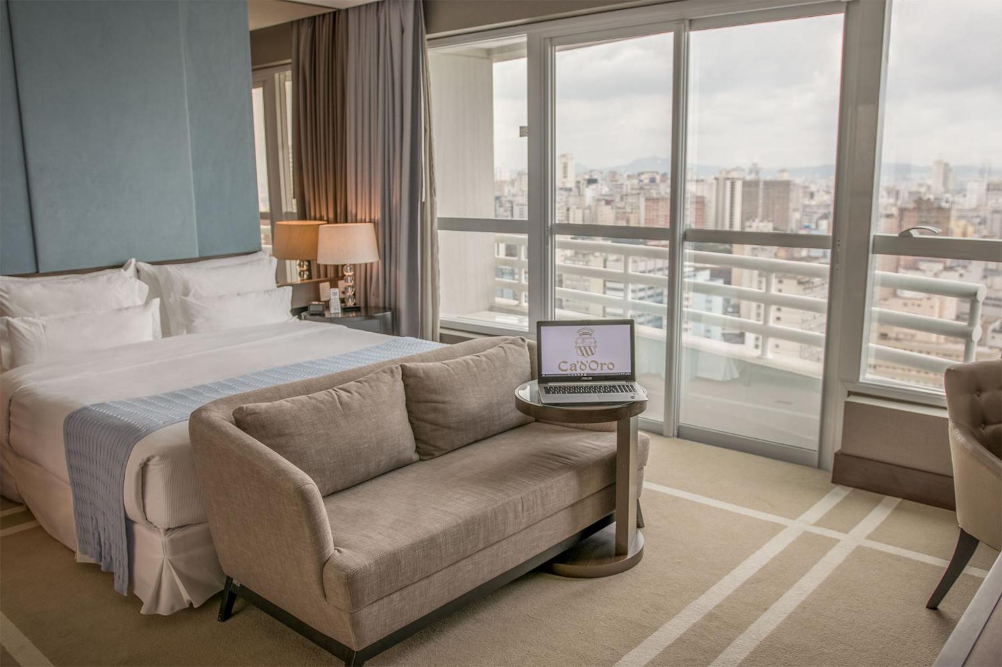 Superior Room with City View