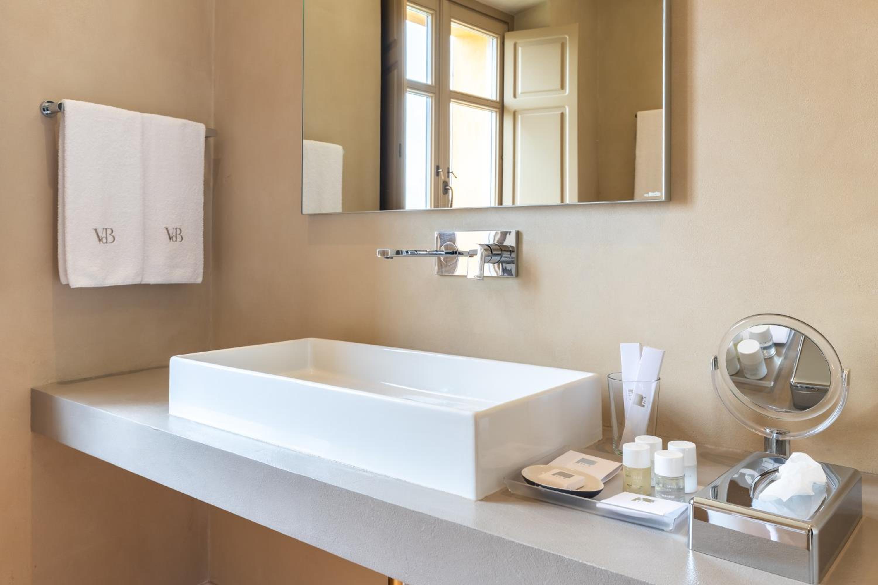 Junior Suite with Balcony