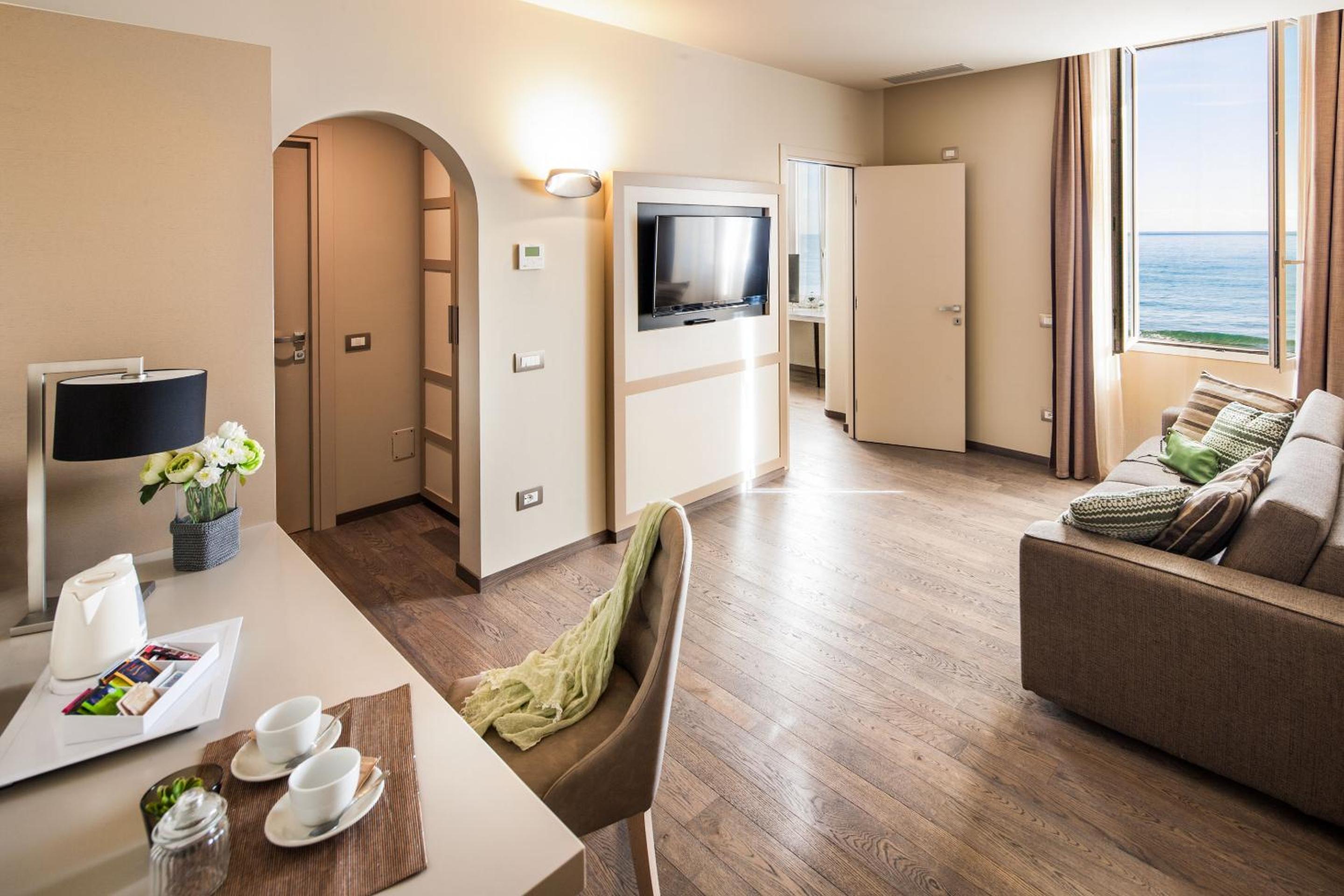 Junior Suite with Sea View - Annex