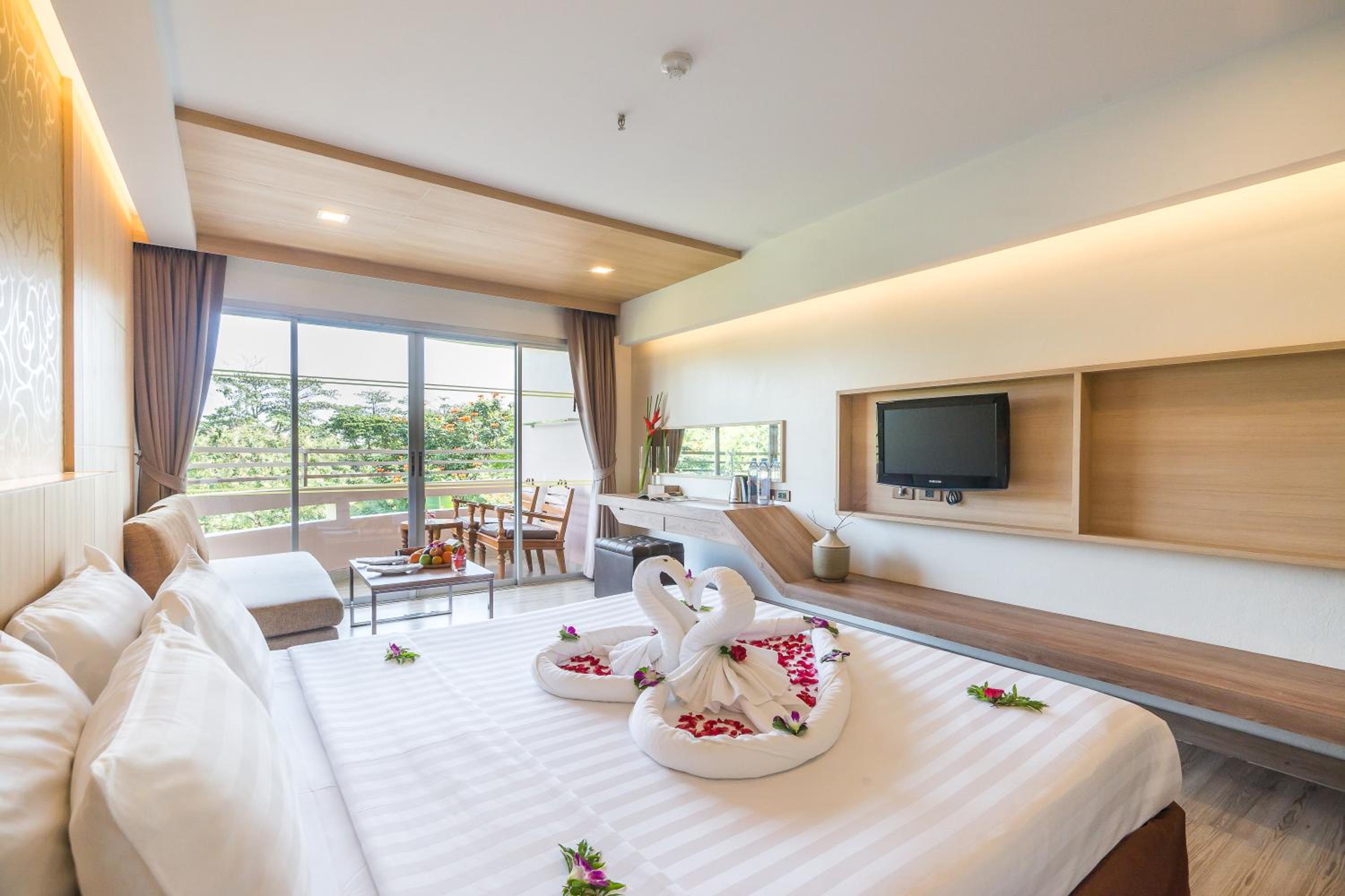 Deluxe Double Room - Ocean Building