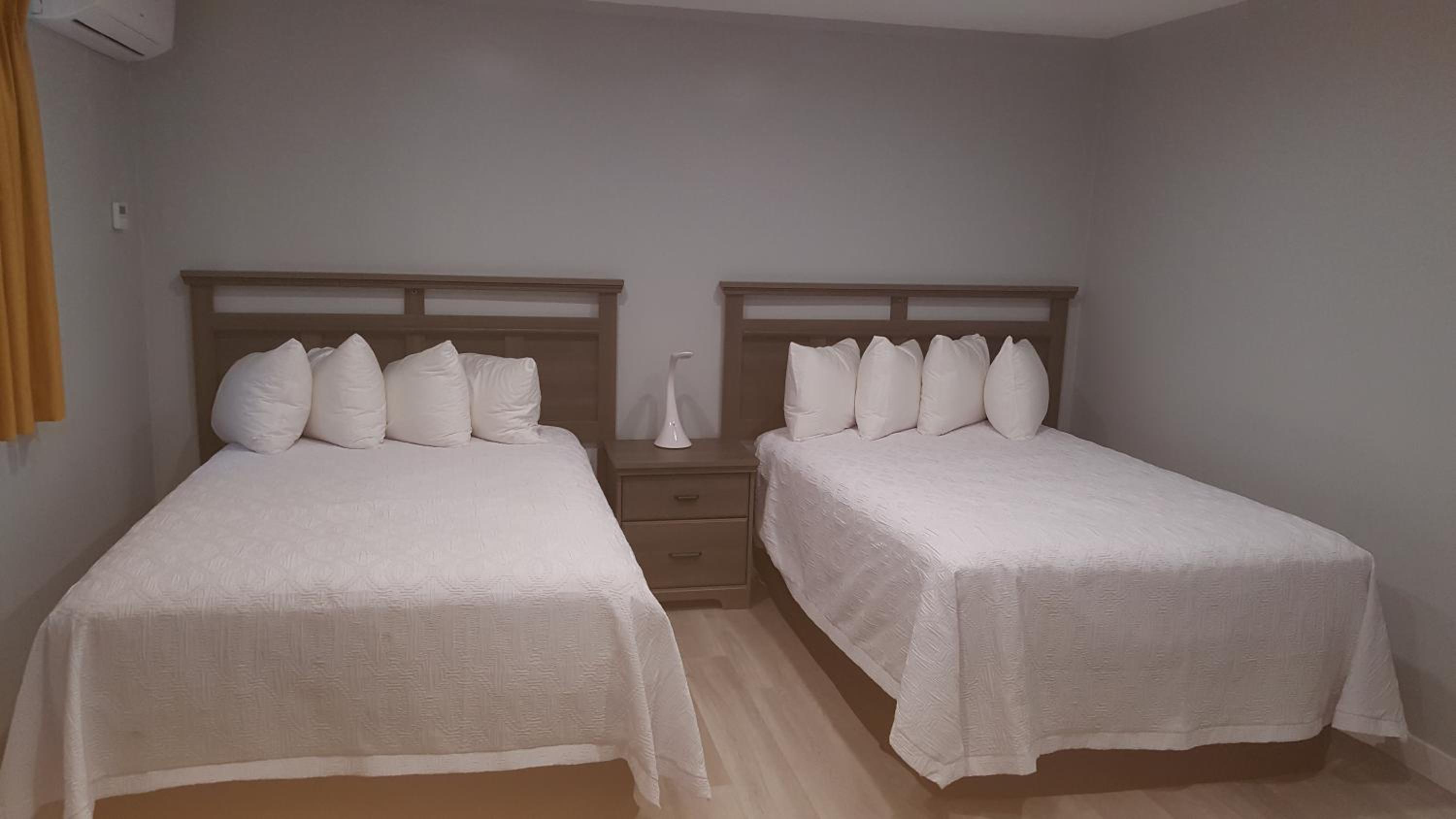 Suite with Two Double Beds - Non-Smoking