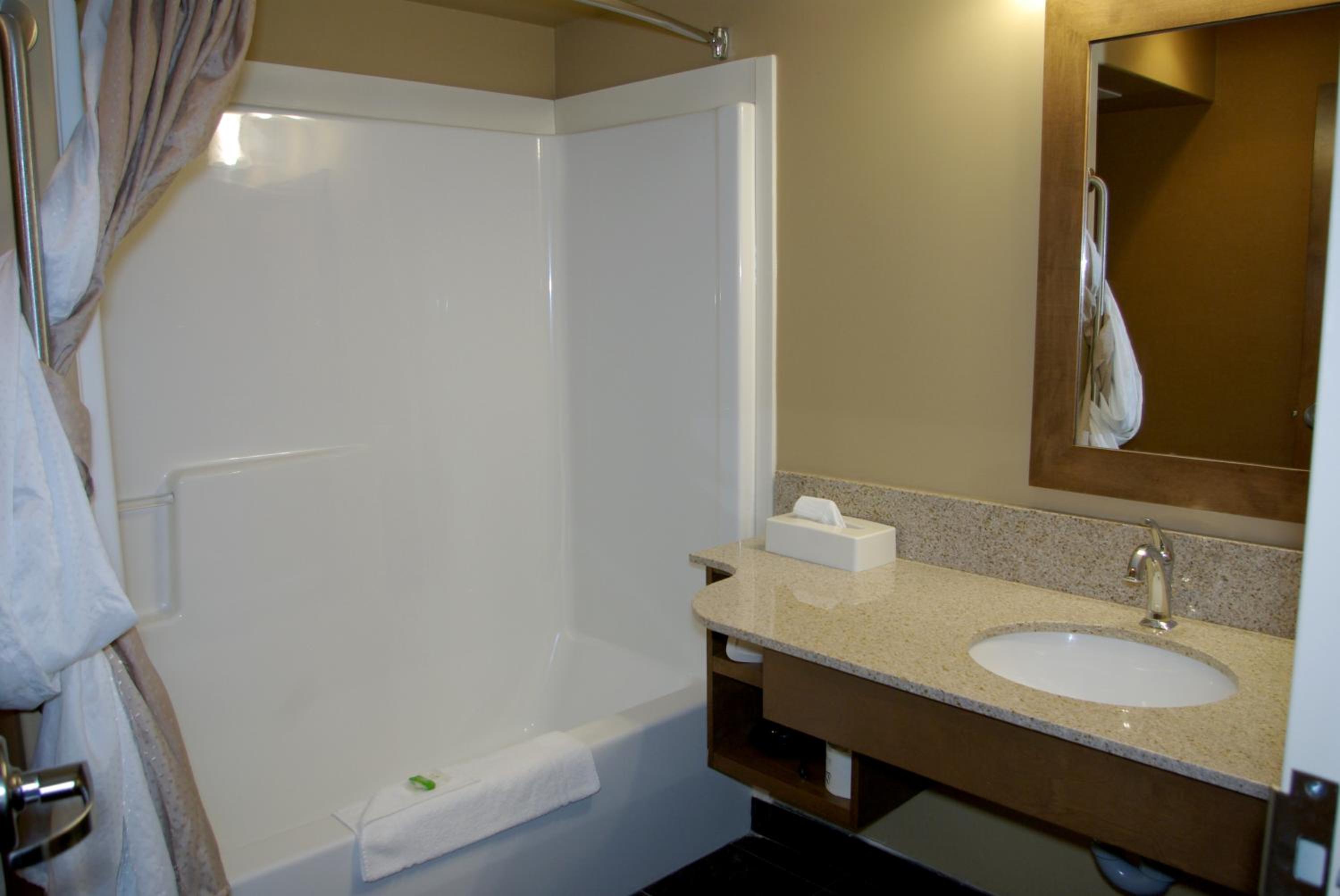 King Room with Sofa Bed - Non-Smoking