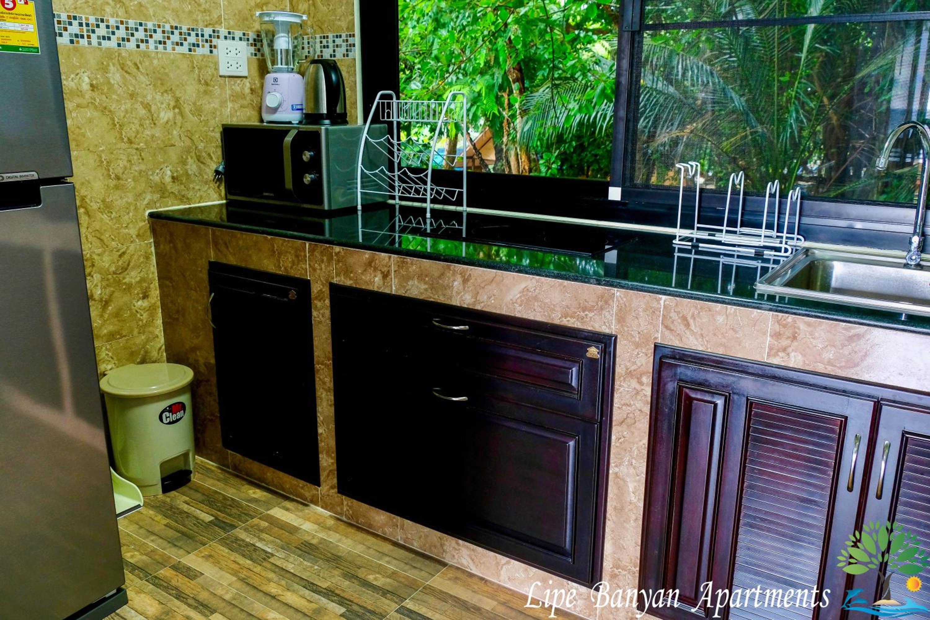 Studio with Balcony and Sea View