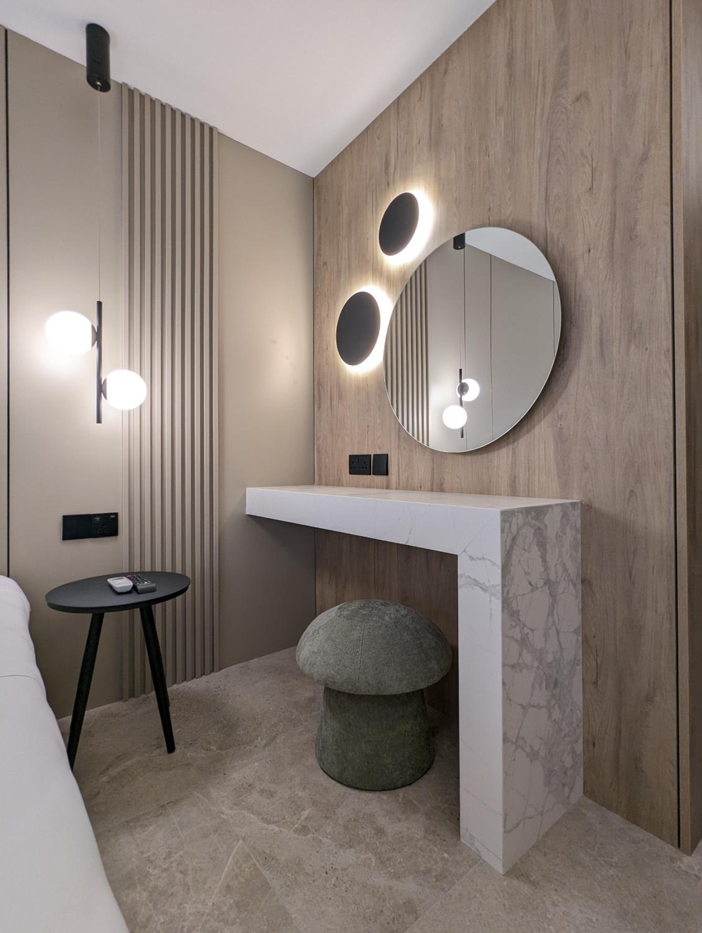 Deluxe Double or Twin Room