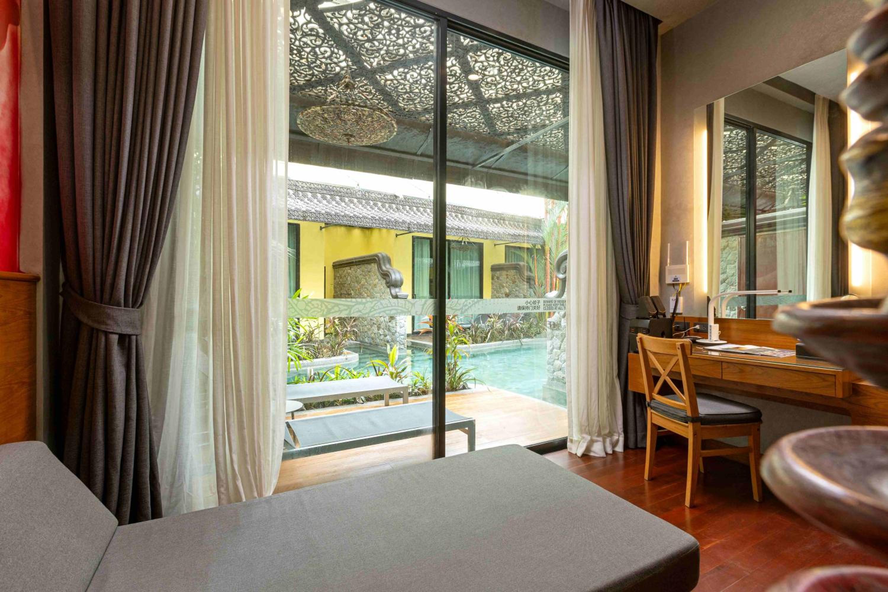 Double or Twin Room with Swimming Pool Access