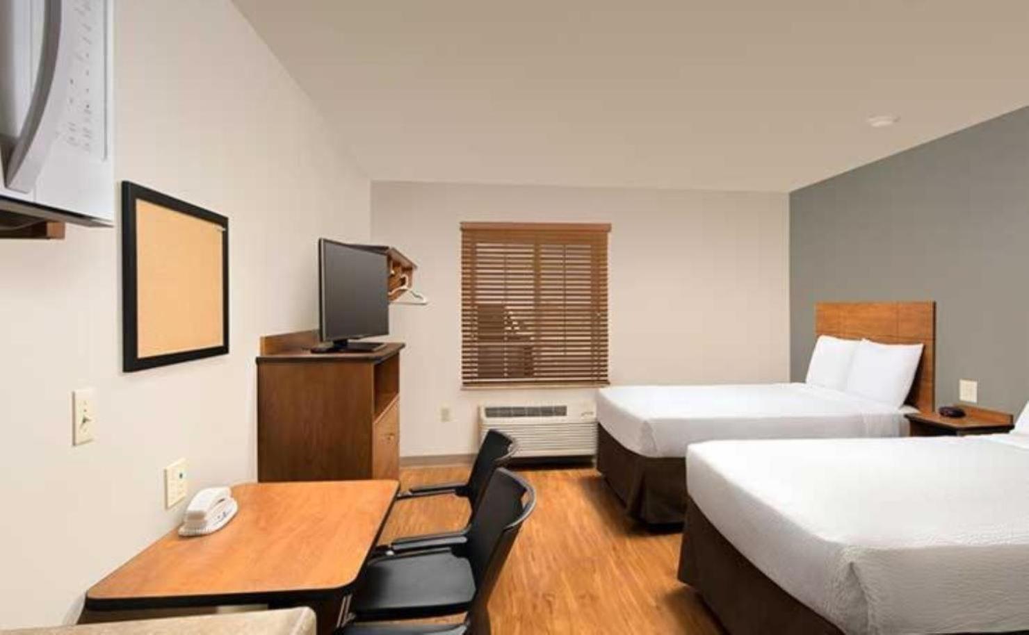 Double Room with Two Double Beds - Non-Smoking