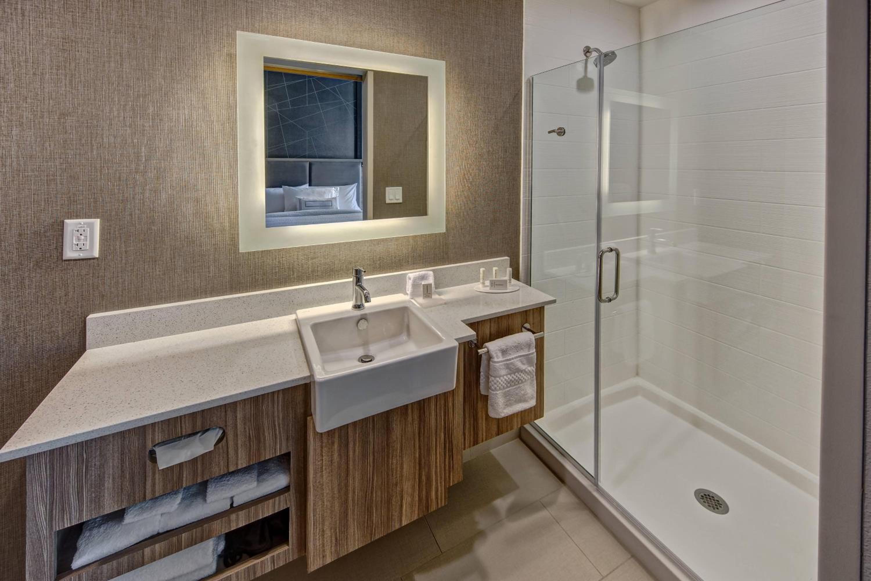 Queen Suite with Two Queen Beds