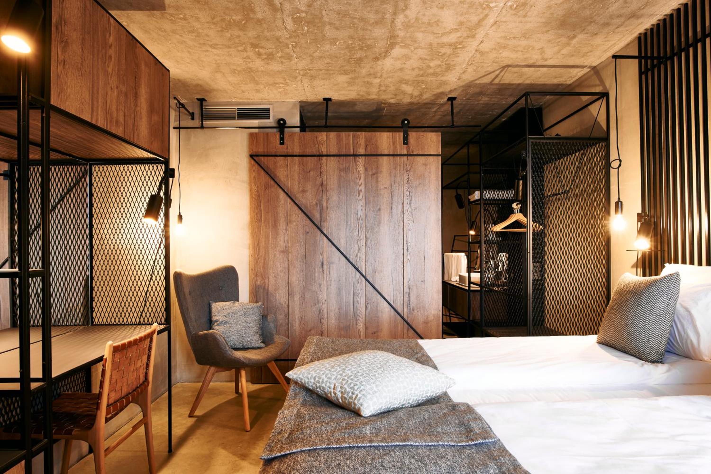 Single Room with Balcony