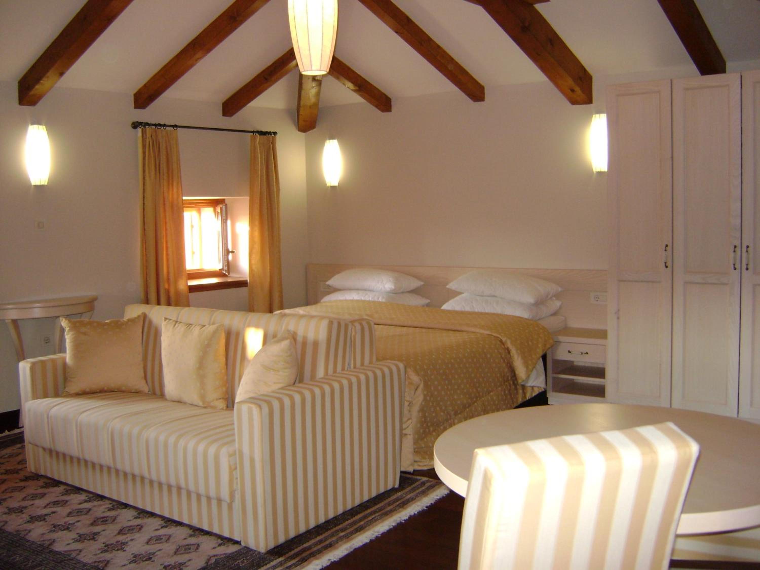 Deluxe Studio - Annex - Pet Friendly