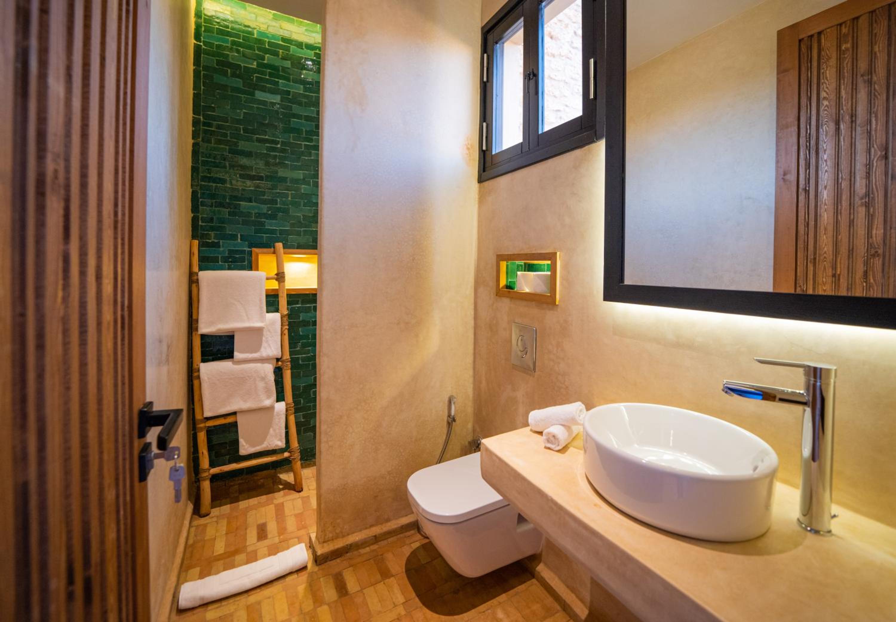 Deluxe Suite with Sea View