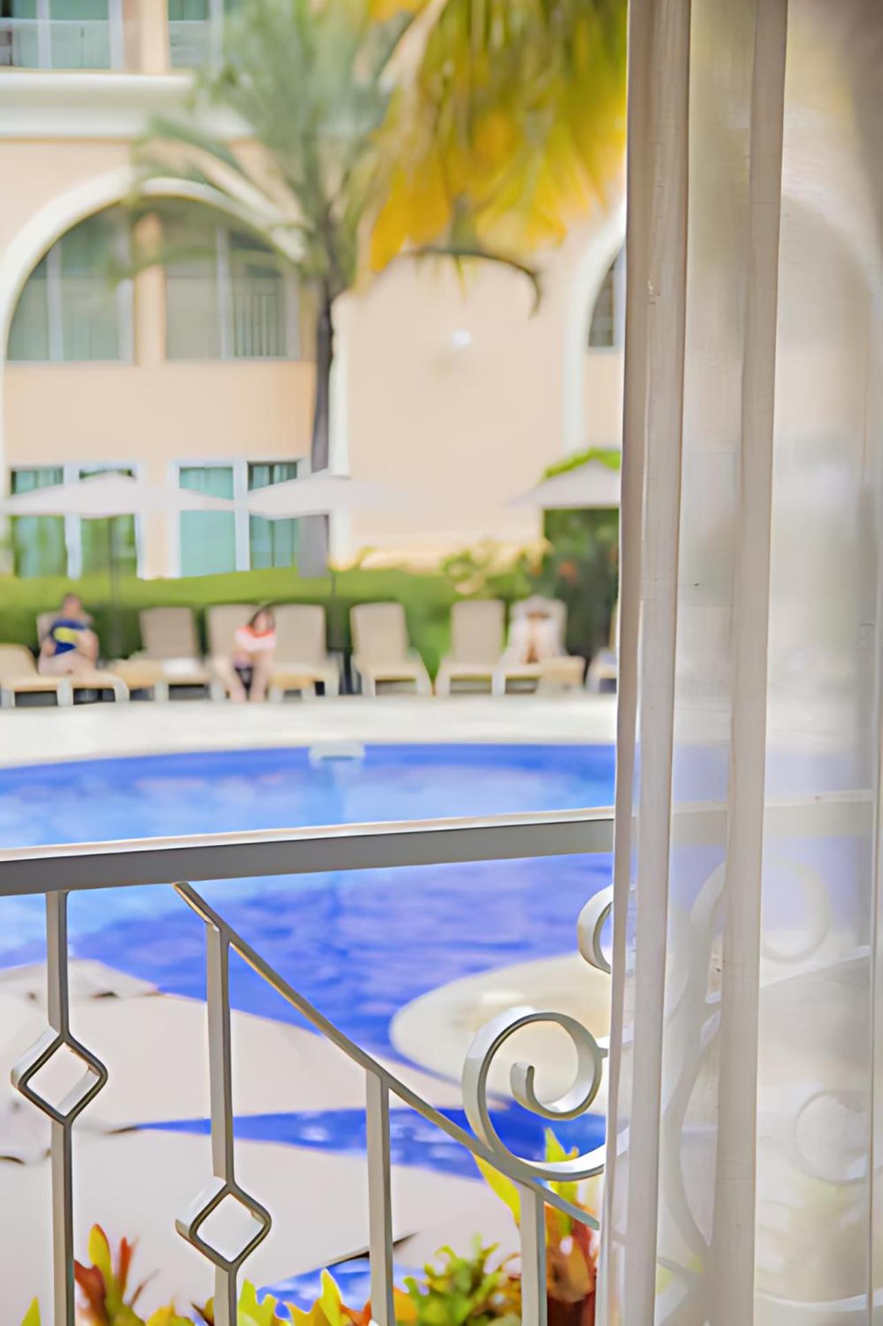 Deluxe Family Room with Pool View