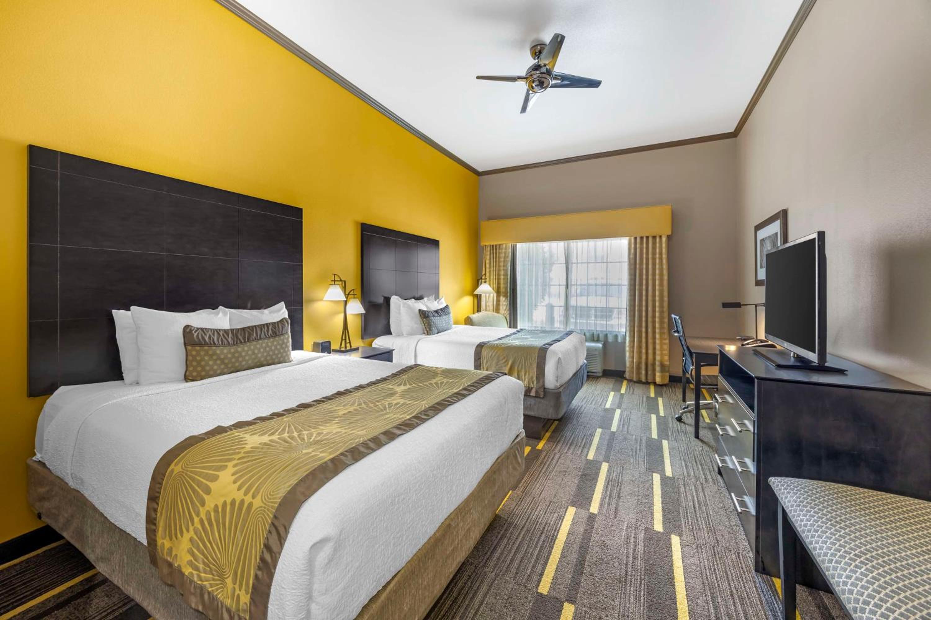 Queen Room with Two Queen Beds - Non-Smoking