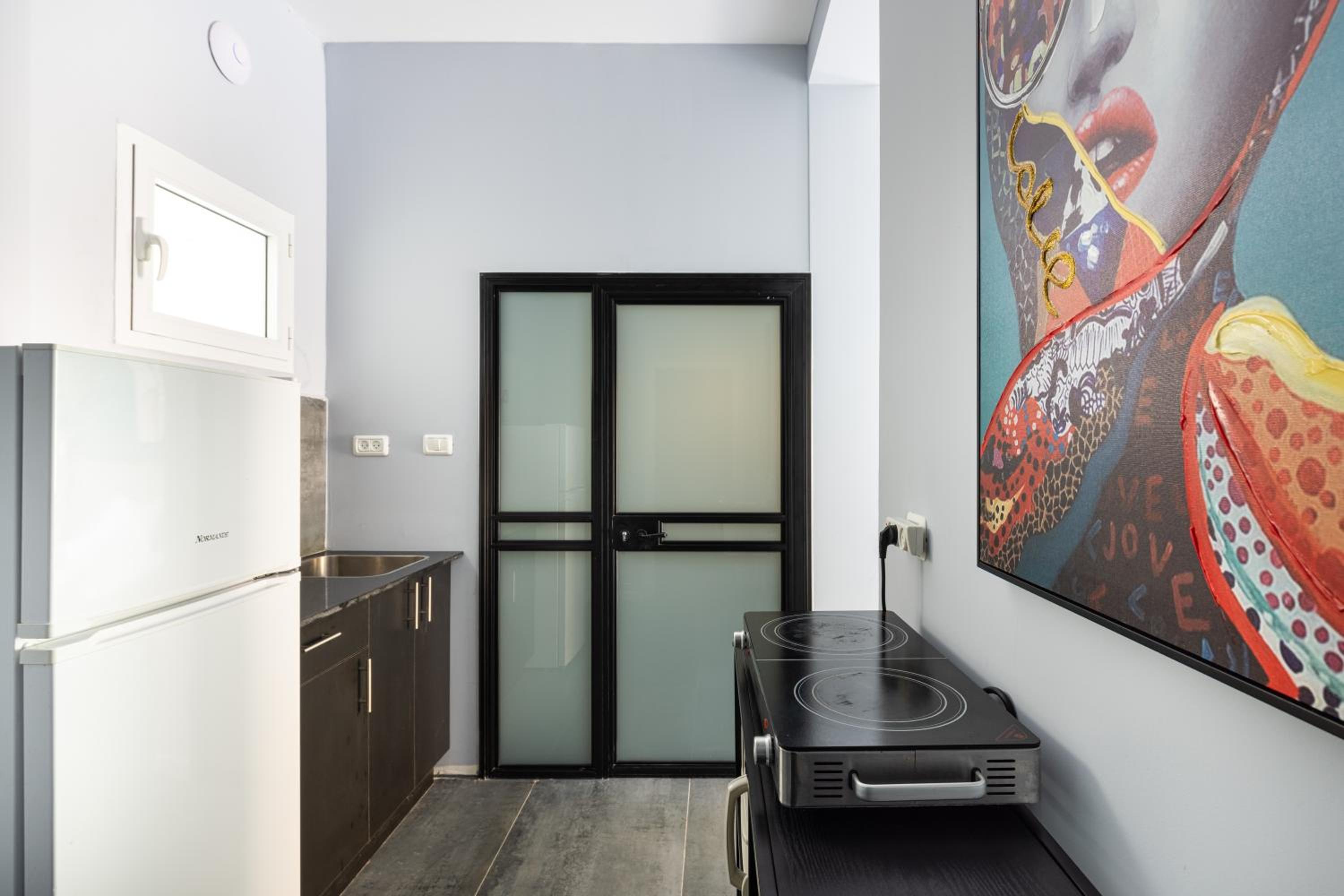 One-Bedroom Apartment (4 Adults)