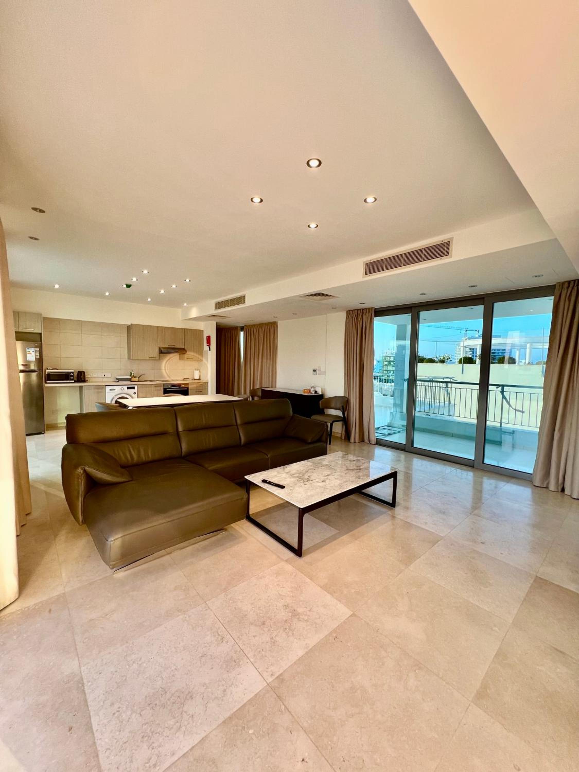 Apartment with Site Sea View