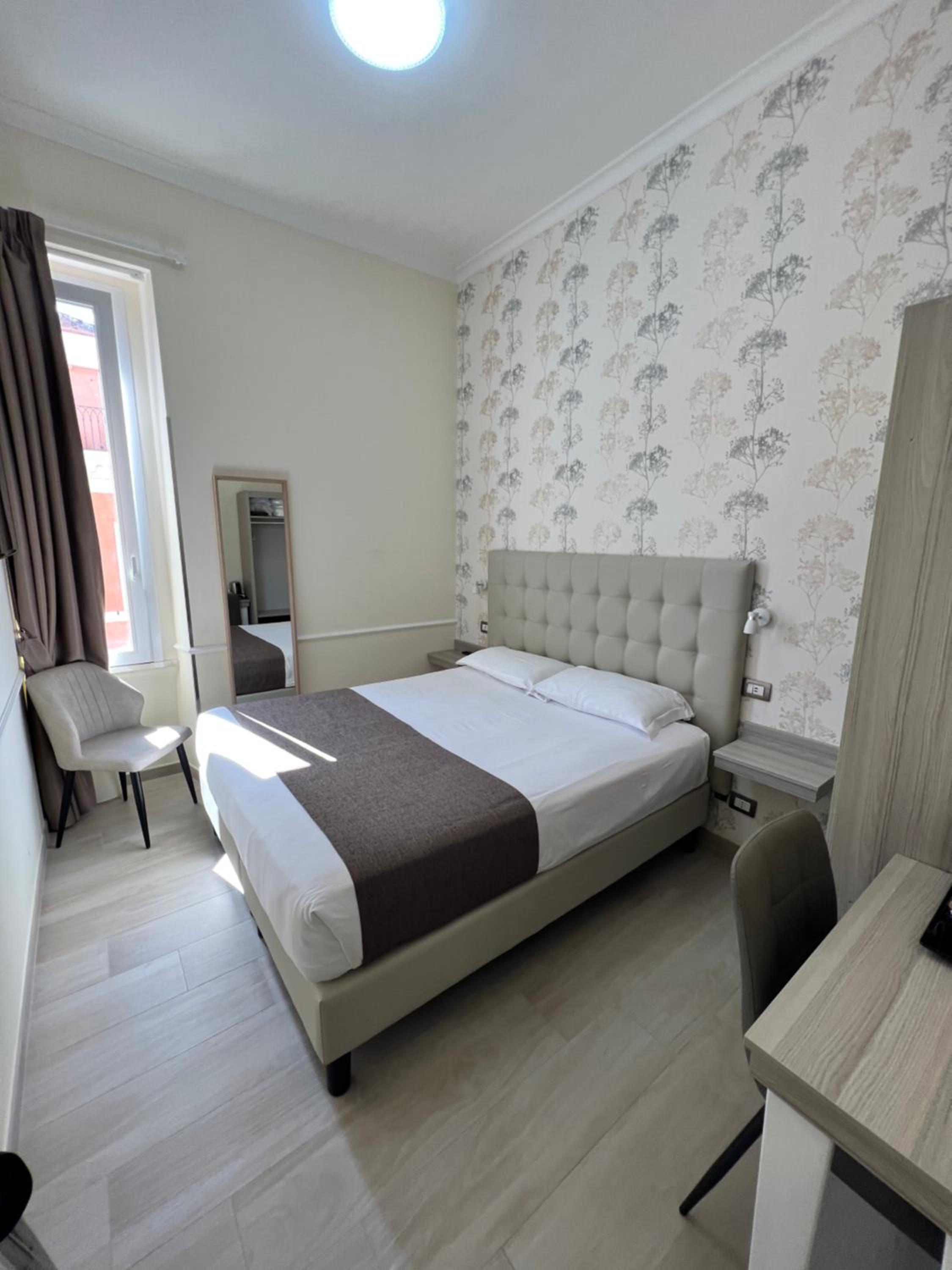 Large Double or Twin Room