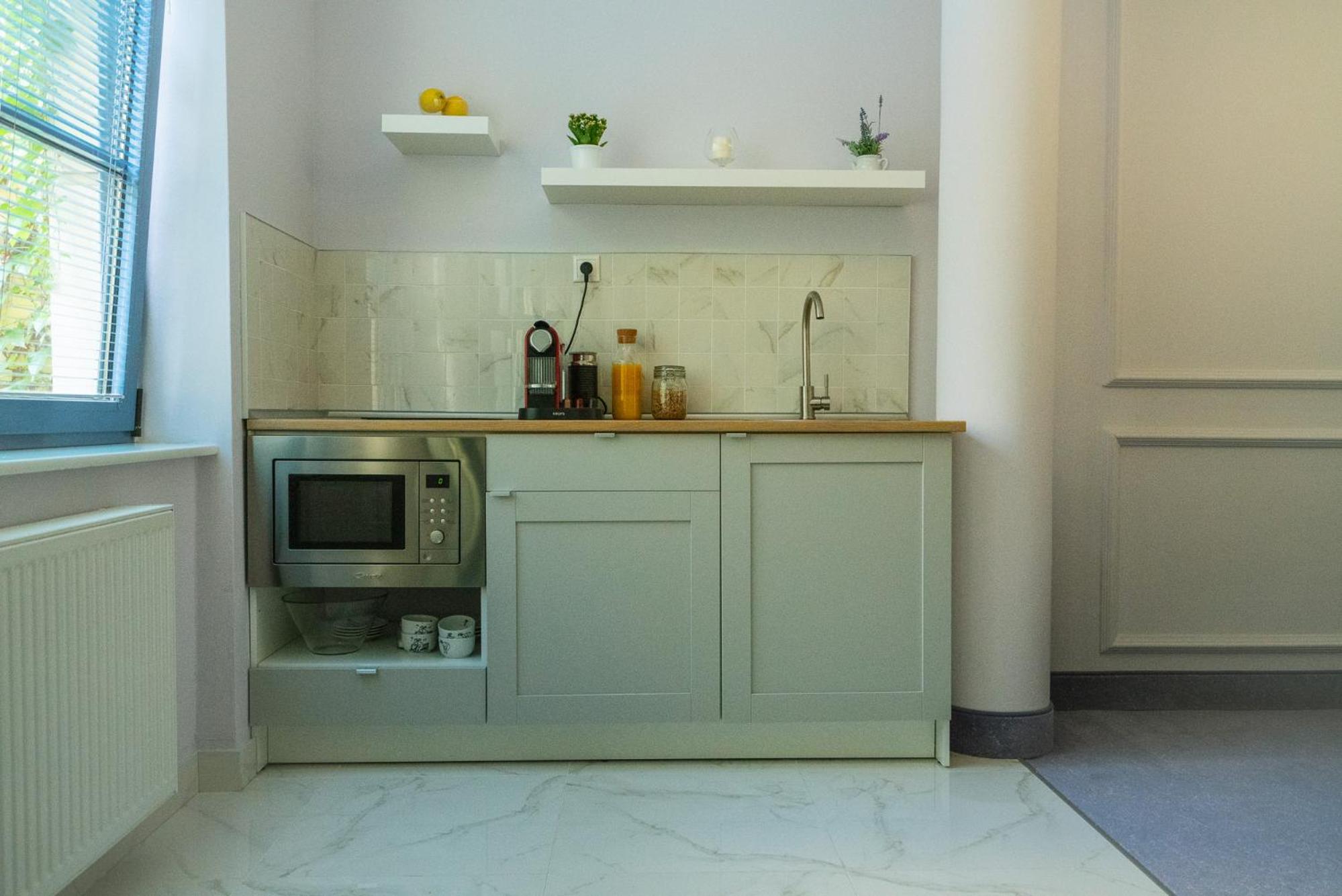 Deluxe Two-Bedroom Apartment