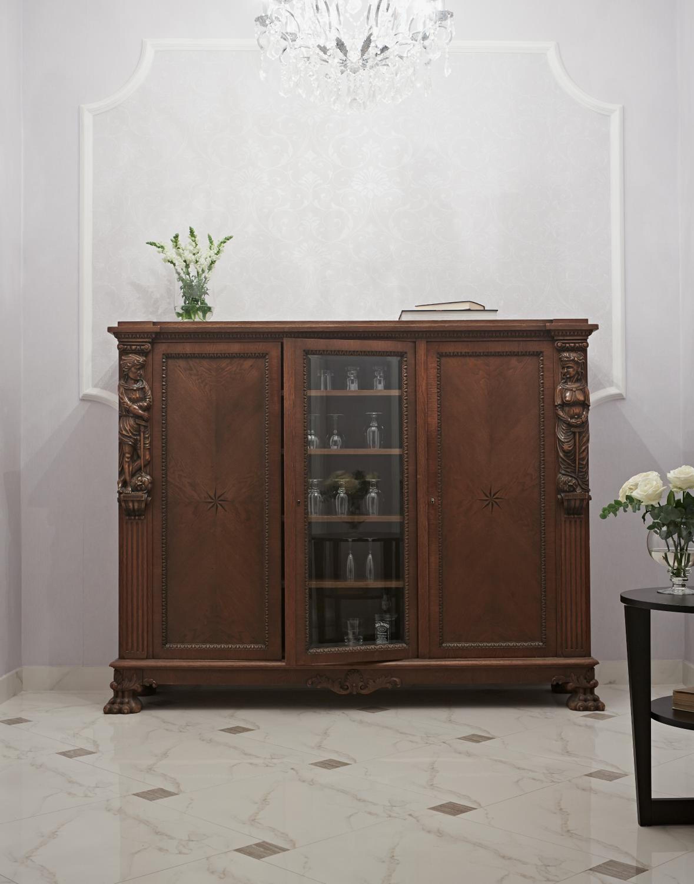 Deluxe Two-Bedroom Apartment