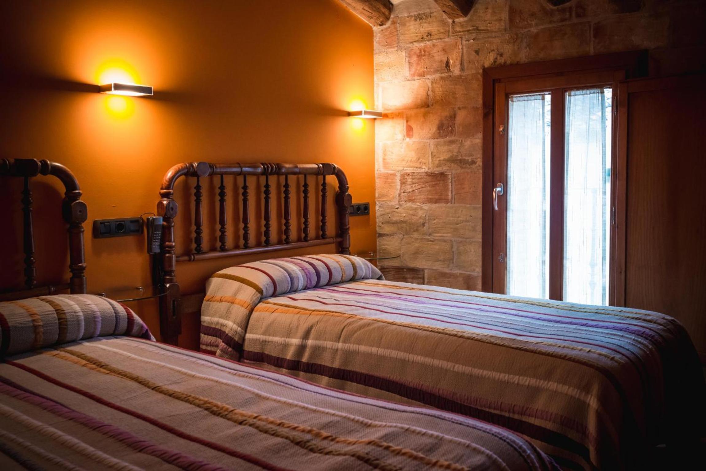 Double Room with 2 Beds 